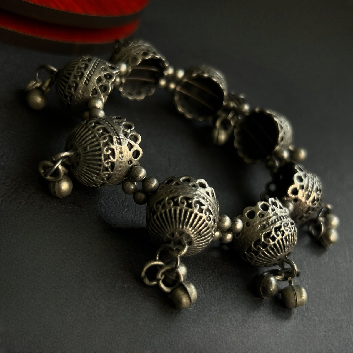 CHOLE BLACK POLISH CLASSIC STNEHAND CAFFS BRACELETS BR87