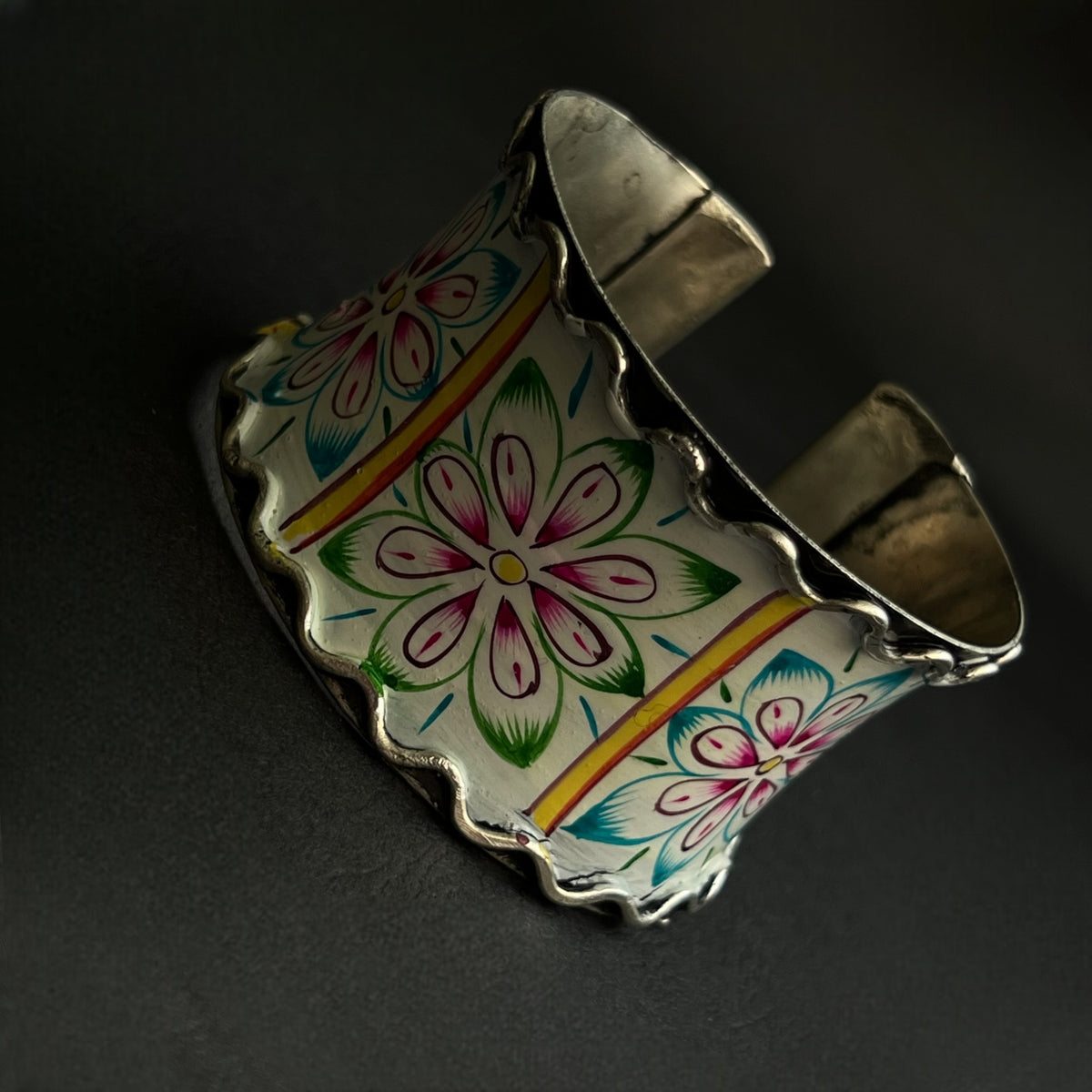 NITARA HAND HAMMERED AND HANDMADE HAND PAINTED ANTIQUE TONED CLASSIC HAND CUFF BR44