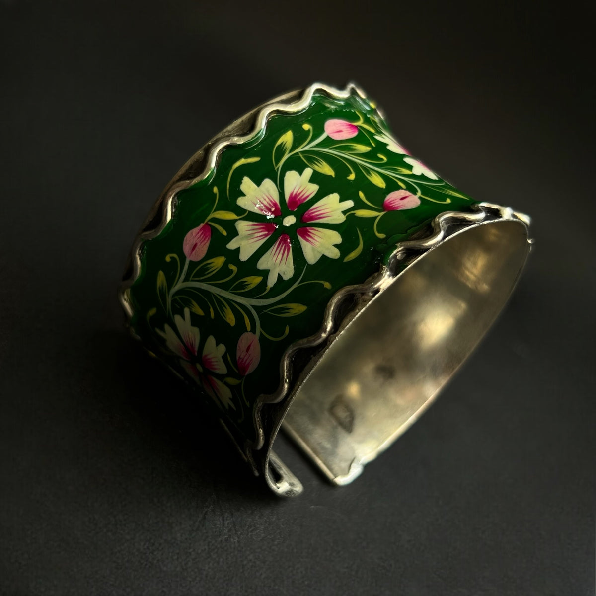 NITARA HAND HAMMERED AND HANDMADE HAND PAINTED ANTIQUE TONED CLASSIC HAND CUFF BR44