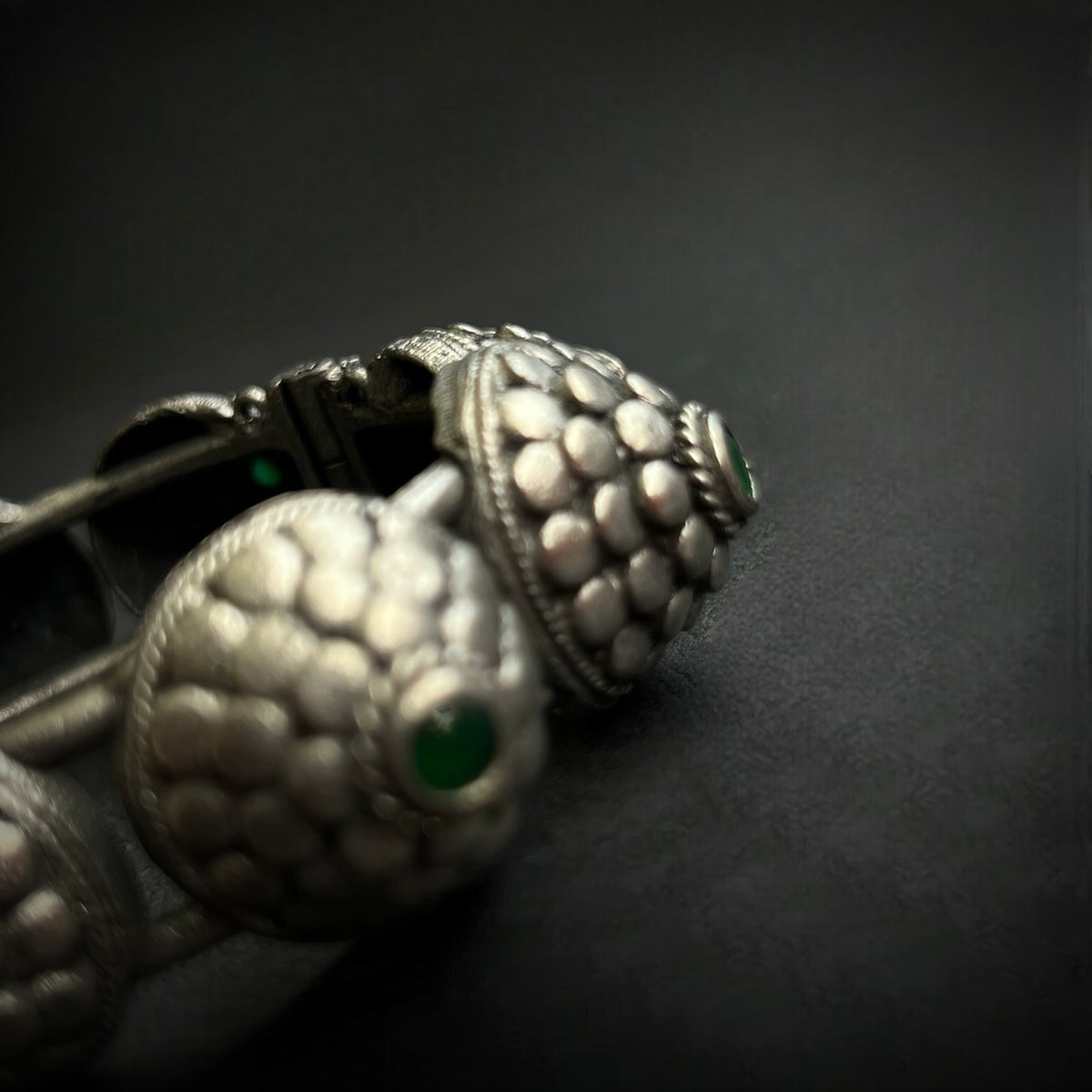 REETHA BLACK POLISH HAND CUFFS/BRACELET/BANGLES/KADAS 
 BR81