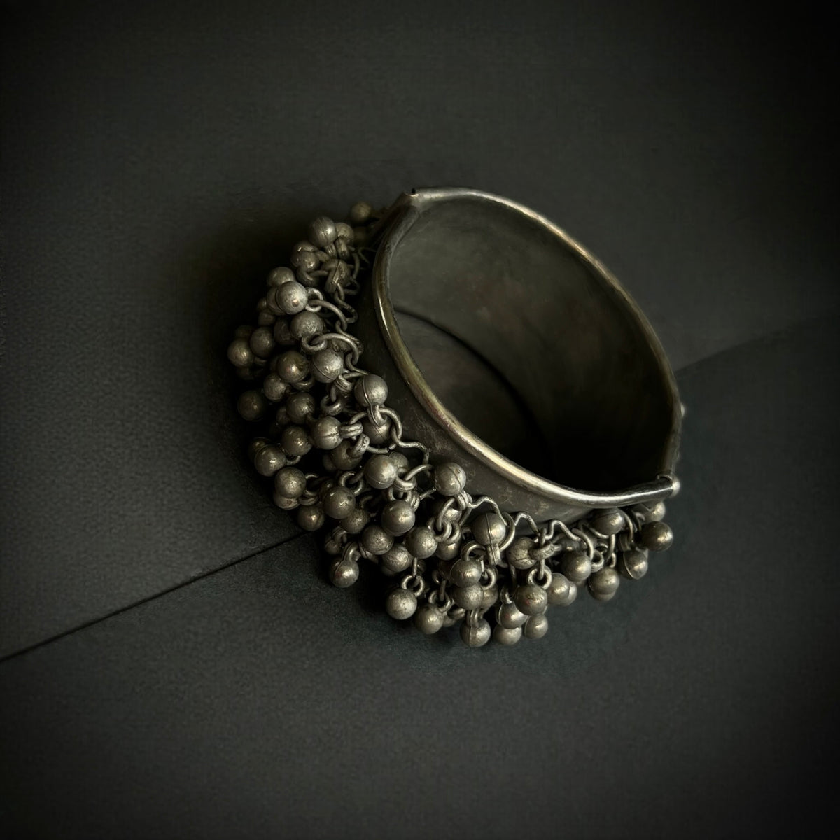 SATARA BLACK POLISH HAND CUFFS/BRACELET/BANGLES/KADAS 
 BR48