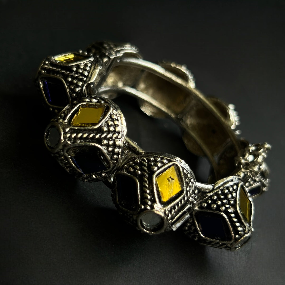 DHISHA BLACK POLISH HAND CUFFS/BRACELET/BANGLES/KADAS  BR47