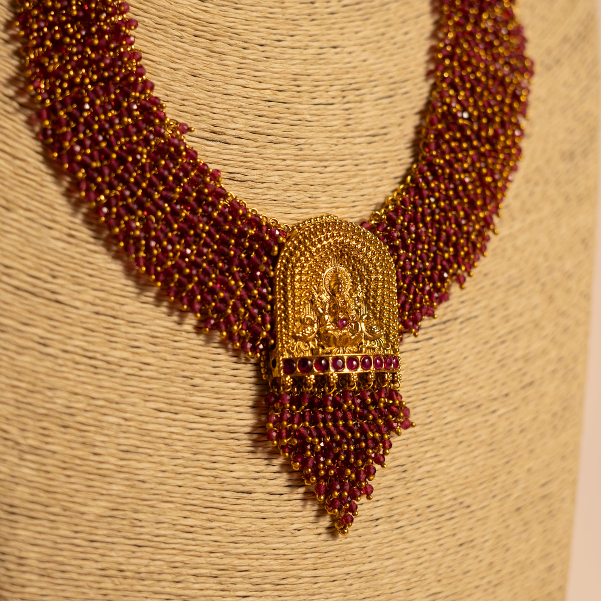 GAJA LAKSHMI GOLD TONED CRYSTAL BEADS MALA WITH EARRINGS ML19