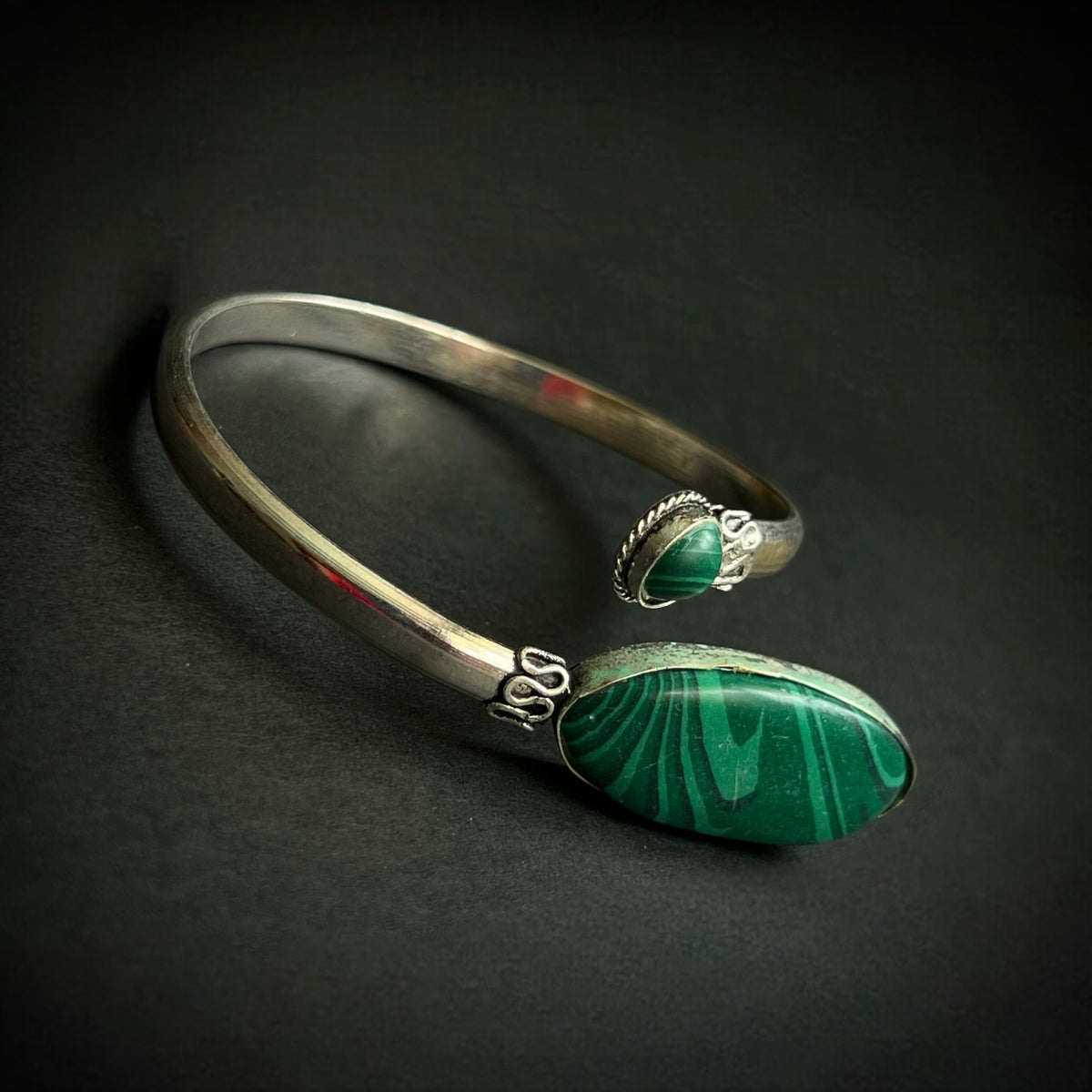 MINITA BLACK POLISH HAND CUFFS/BRACELET/BANGLES/KADAS BR93