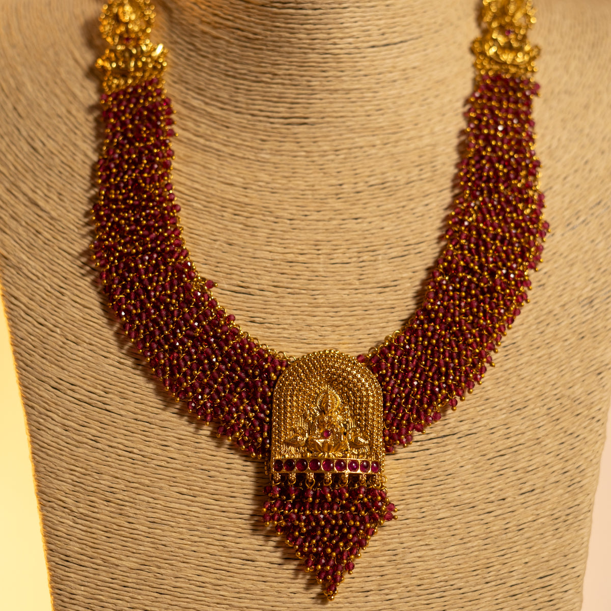 GAJA LAKSHMI GOLD TONED CRYSTAL BEADS MALA WITH EARRINGS ML19