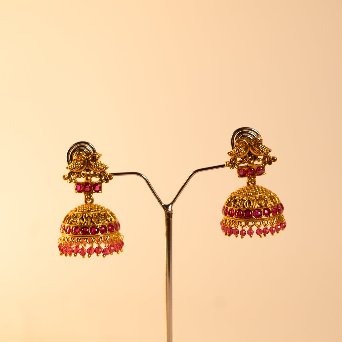 GAJA LAKSHMI GOLD TONED CRYSTAL BEADS MALA WITH EARRINGS ML19