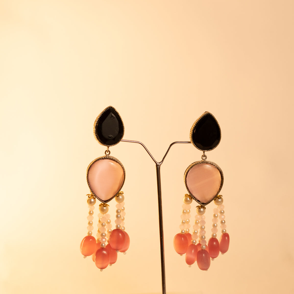 MEHANDI HANDMADE RAW AND RUSTIC FINISH MONALISA STONE PEARL AND BEADED MALA WITH EARRINGS ML11