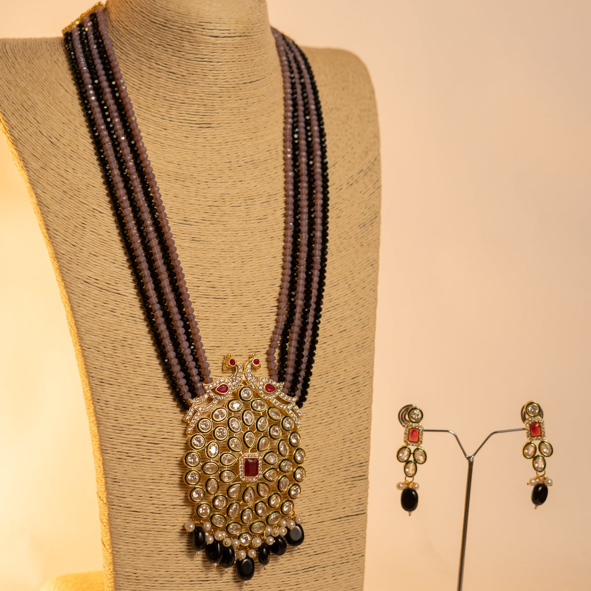 MAYILANJI CRYSTAL HANDMADE  MALA WITH EARRING ML09