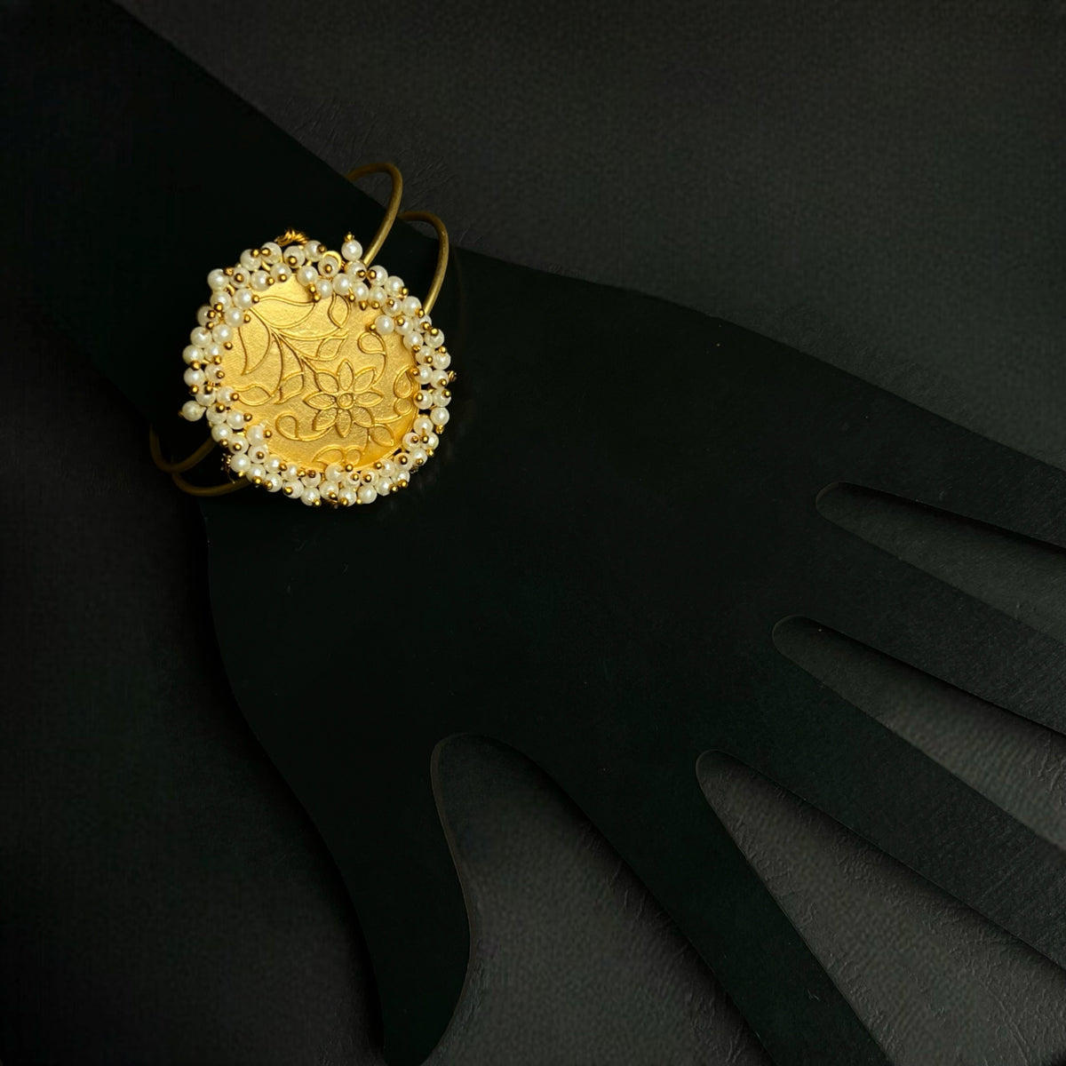 RIMME HAND HAMMERED AND HANDMADE HANDMADE GOLD TONED CLASSIC BRACELETS BR18