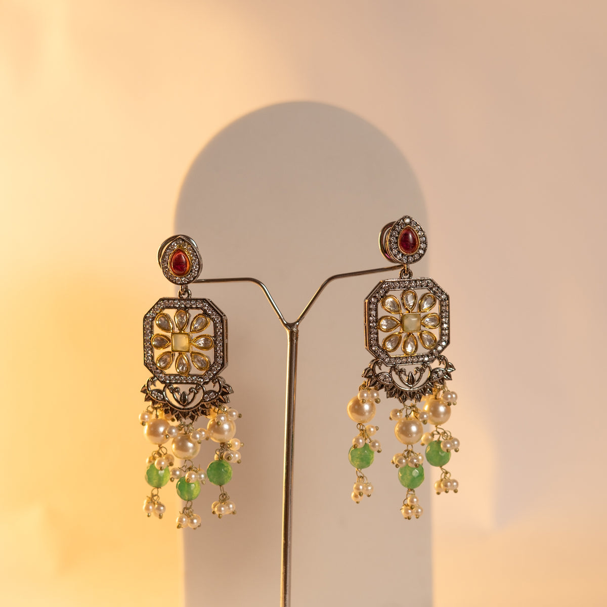 AMBIKA MALA WITH EARRINGS -A VISION DRAWN FROM THE LEGACY OF AMARPALI  ML05