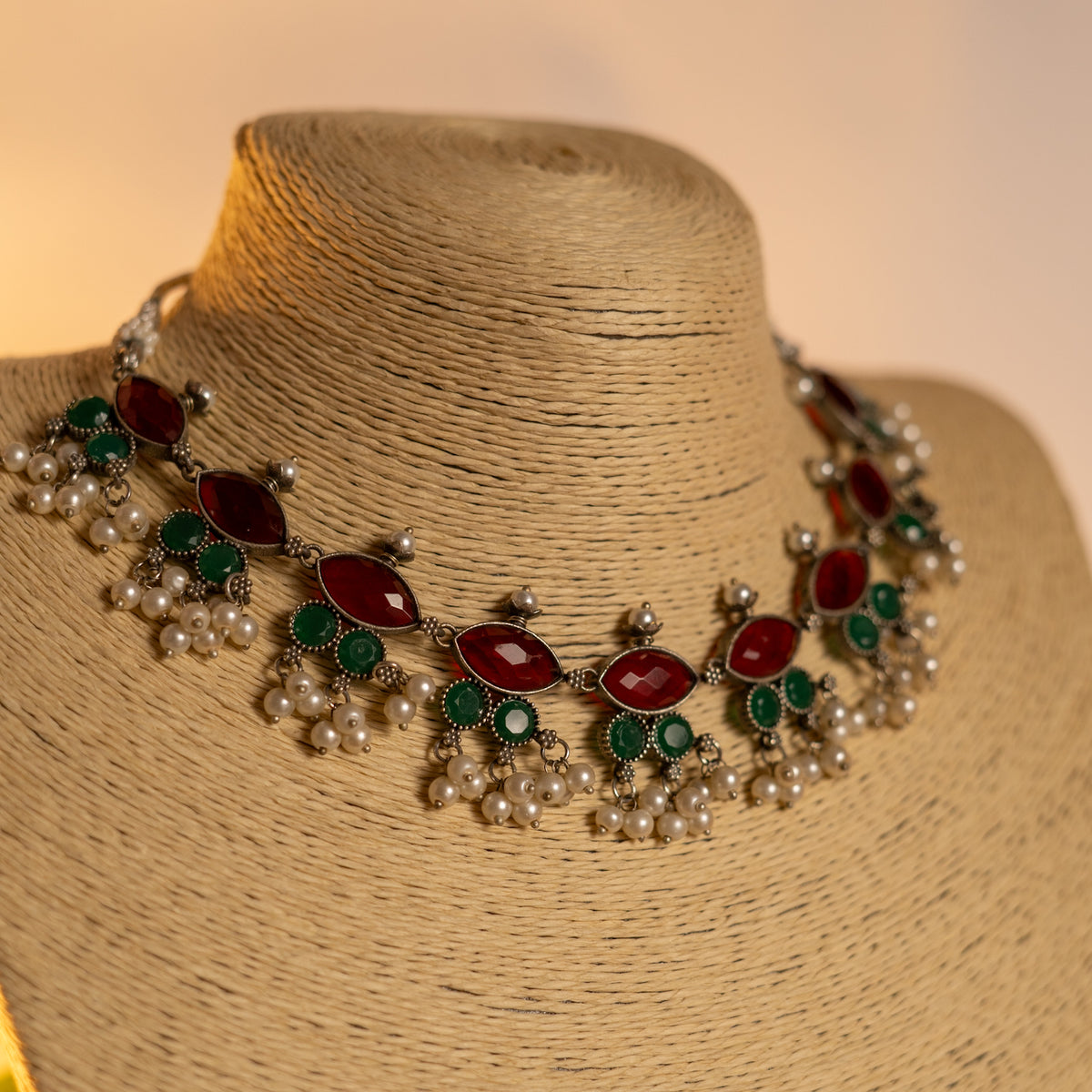 VINASHI FAUX SILVER BIJOUX PREMIUM AND EXCLUSIVE SEMI HANDMADE NECKLACE WITH EARRINGS NL215