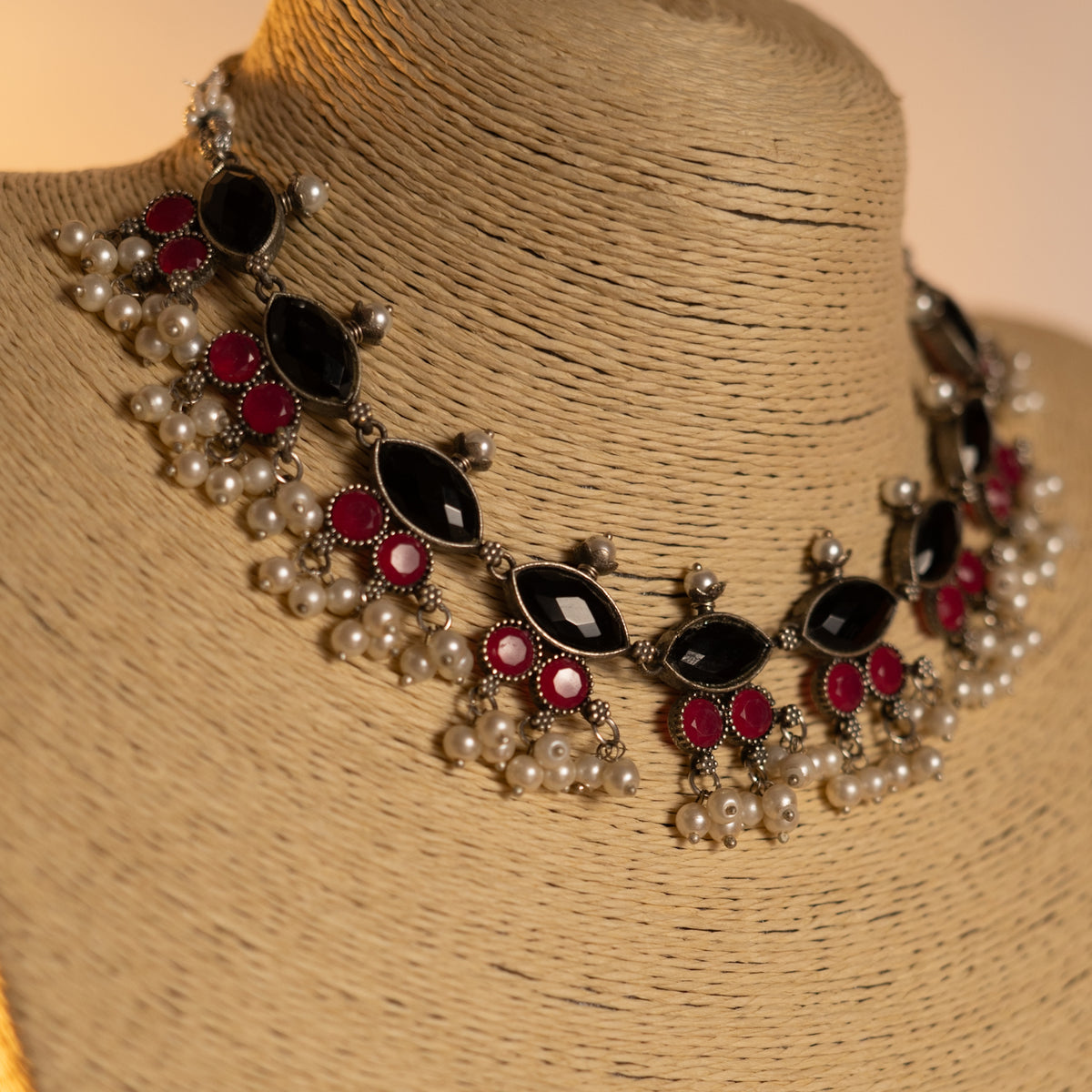 VINASHI FAUX SILVER BIJOUX PREMIUM AND EXCLUSIVE SEMI HANDMADE NECKLACE WITH EARRINGS NL215