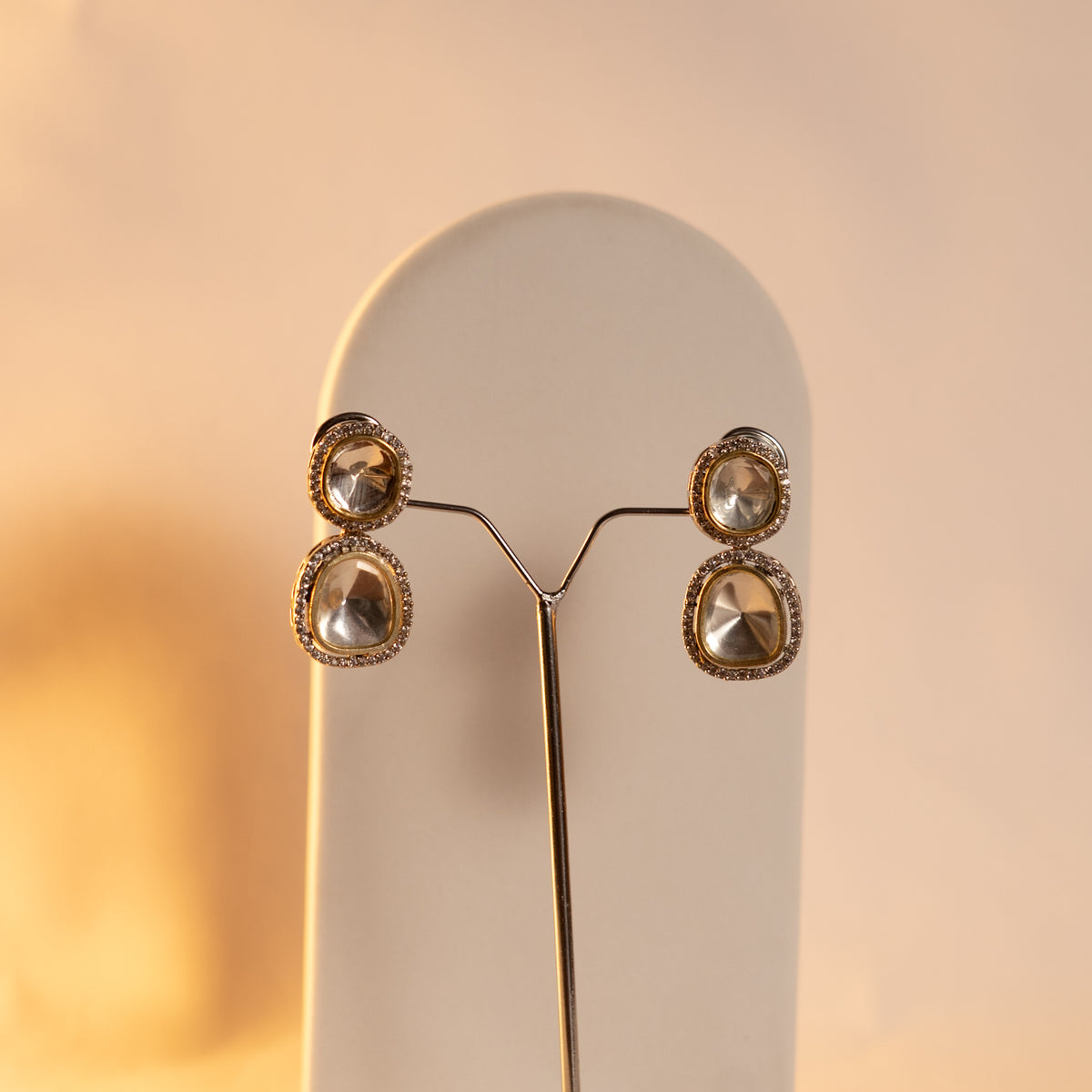 CRYSTA CRYSTAL MONALISA STONE AND AD STONE MALA WITH EARRINGS ML15