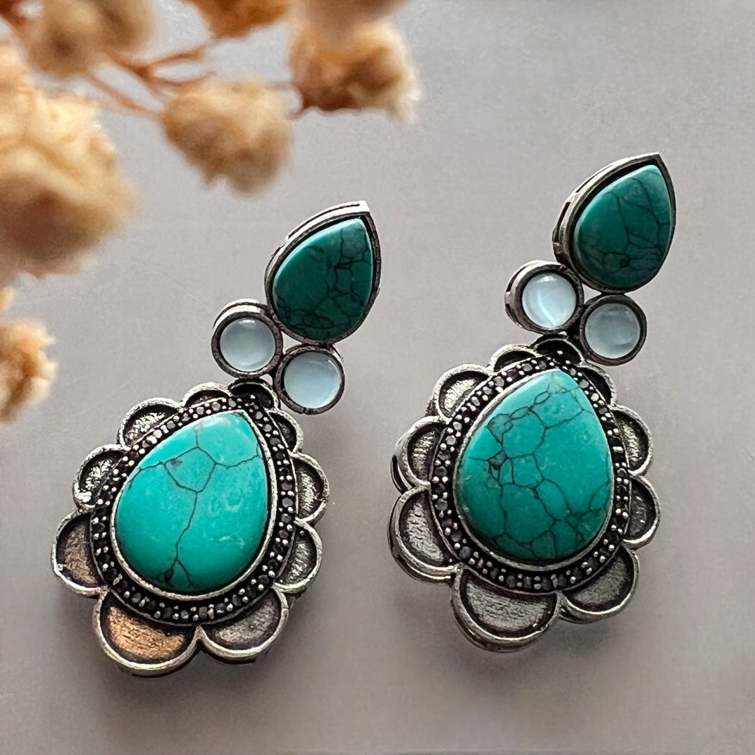 PETAL CRESENT SEMI HANDMADE  OXIDISED EARRING ER137