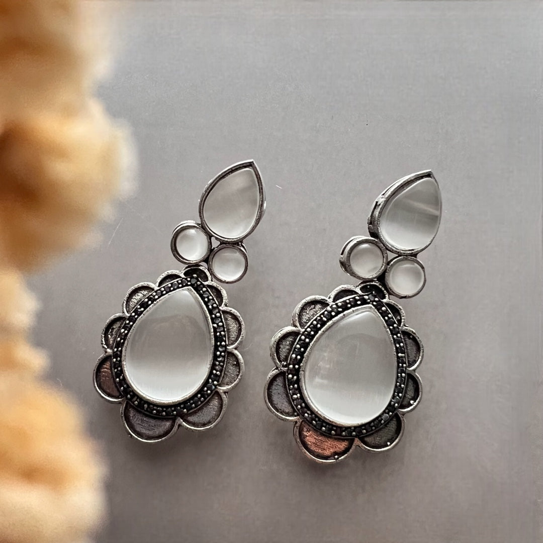 PETAL CRESENT SEMI HANDMADE  OXIDISED EARRING ER137