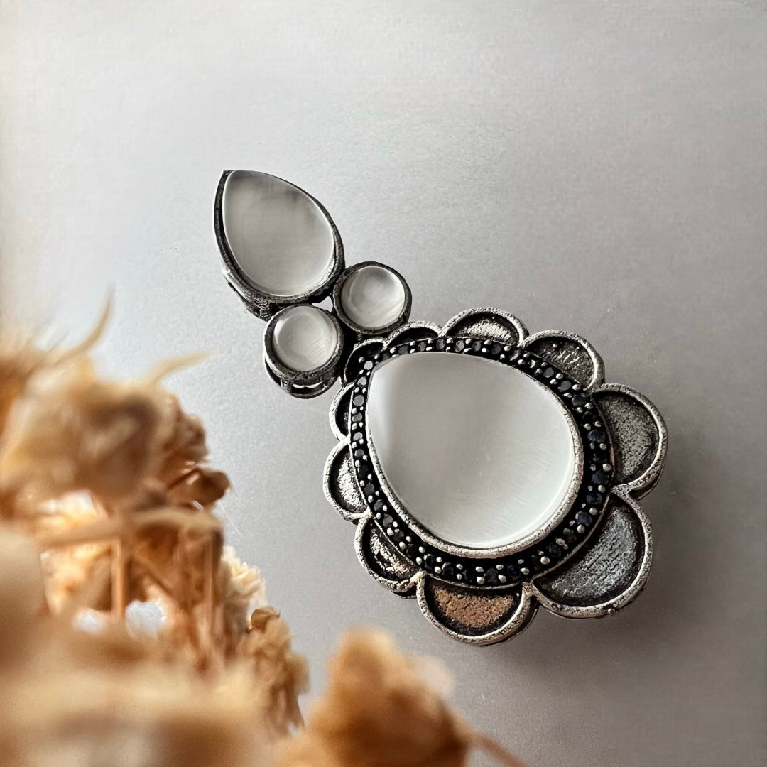 PETAL CRESENT SEMI HANDMADE  OXIDISED EARRING ER137