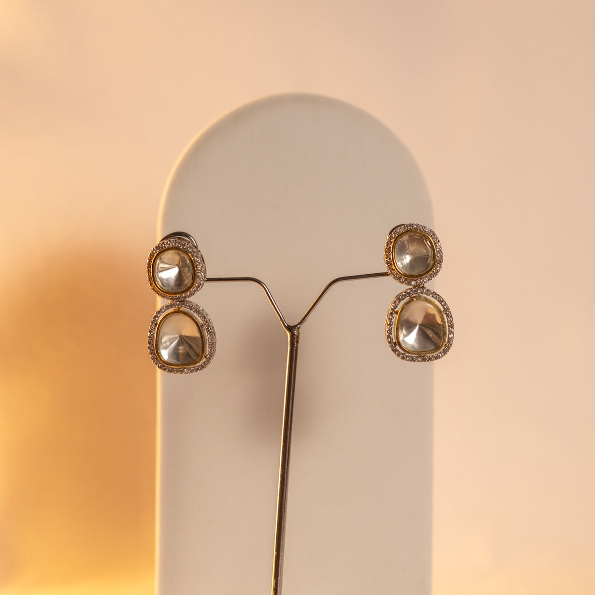 CRYSTA CRYSTAL MONALISA STONE AND AD STONE MALA WITH EARRINGS ML15