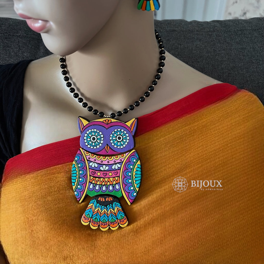 SHADOW SEEKER TERRACOTTA HASLI WITH EARRING TR11