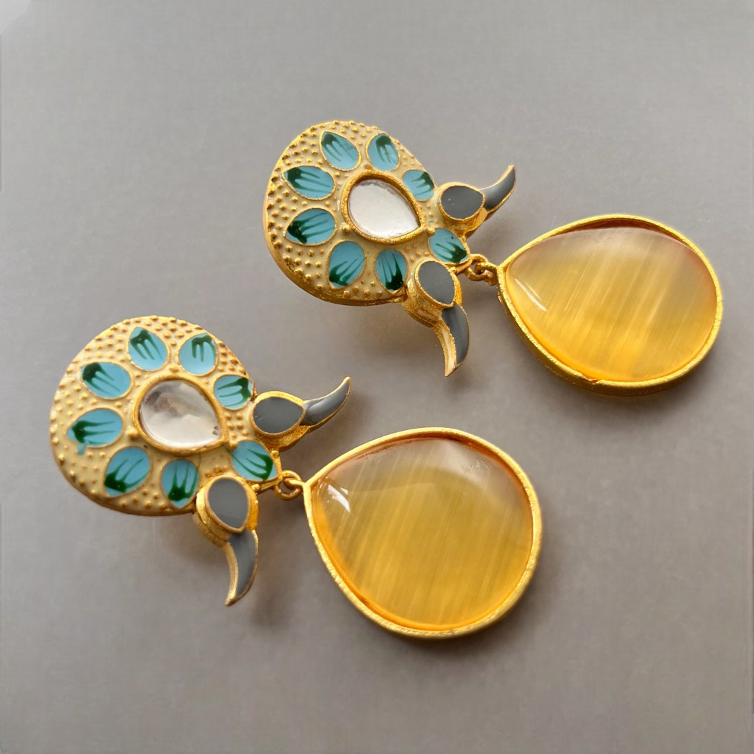 TAPTHI SEMI HANDMADE GOLDTONED  MONOLISA GOLD-TONED EARRING -ER124