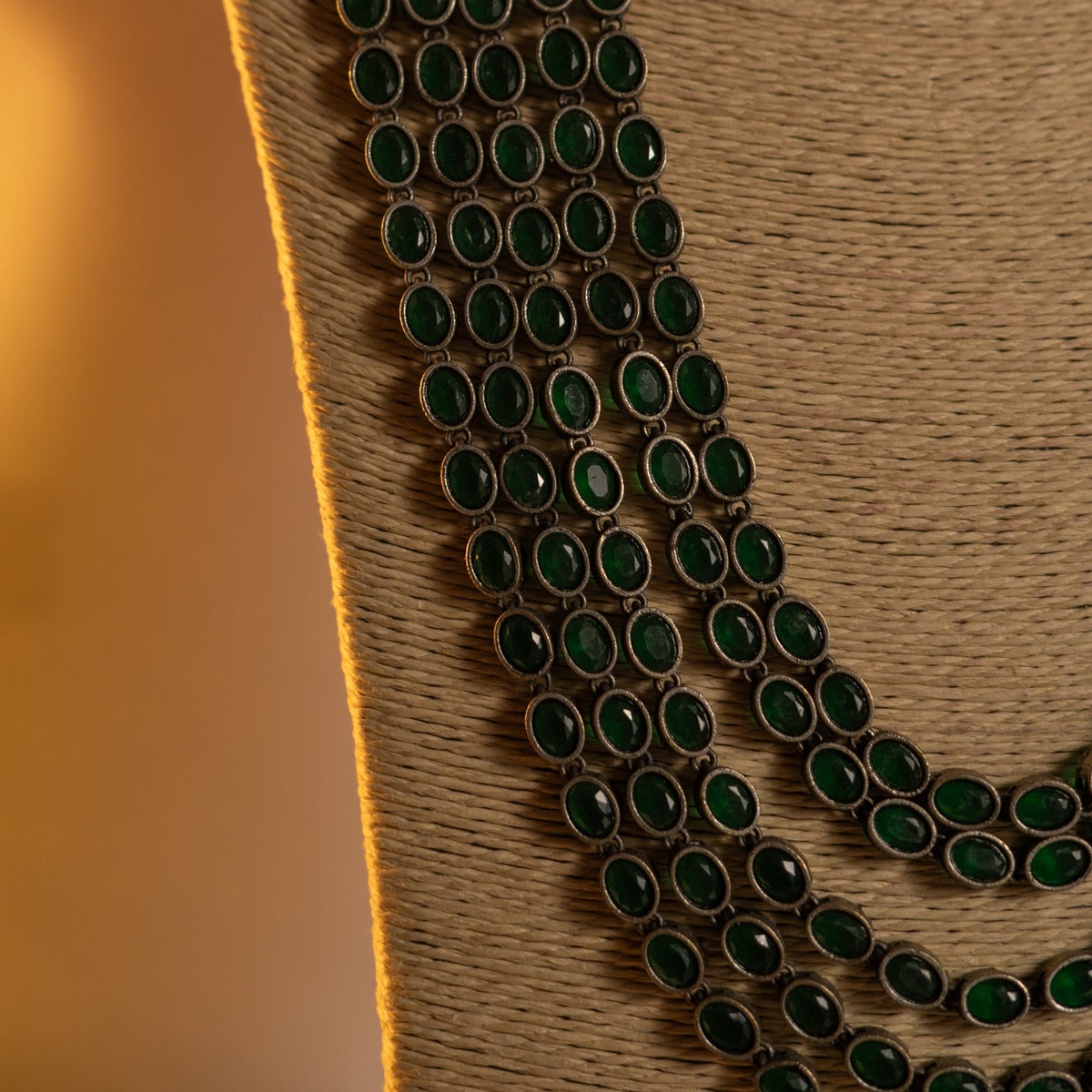 KANIHA FAUX SILVER STONE LAYERED RUSTIC FINISH SEMIHANDE NECKLACE WITH EARRINGS NL142