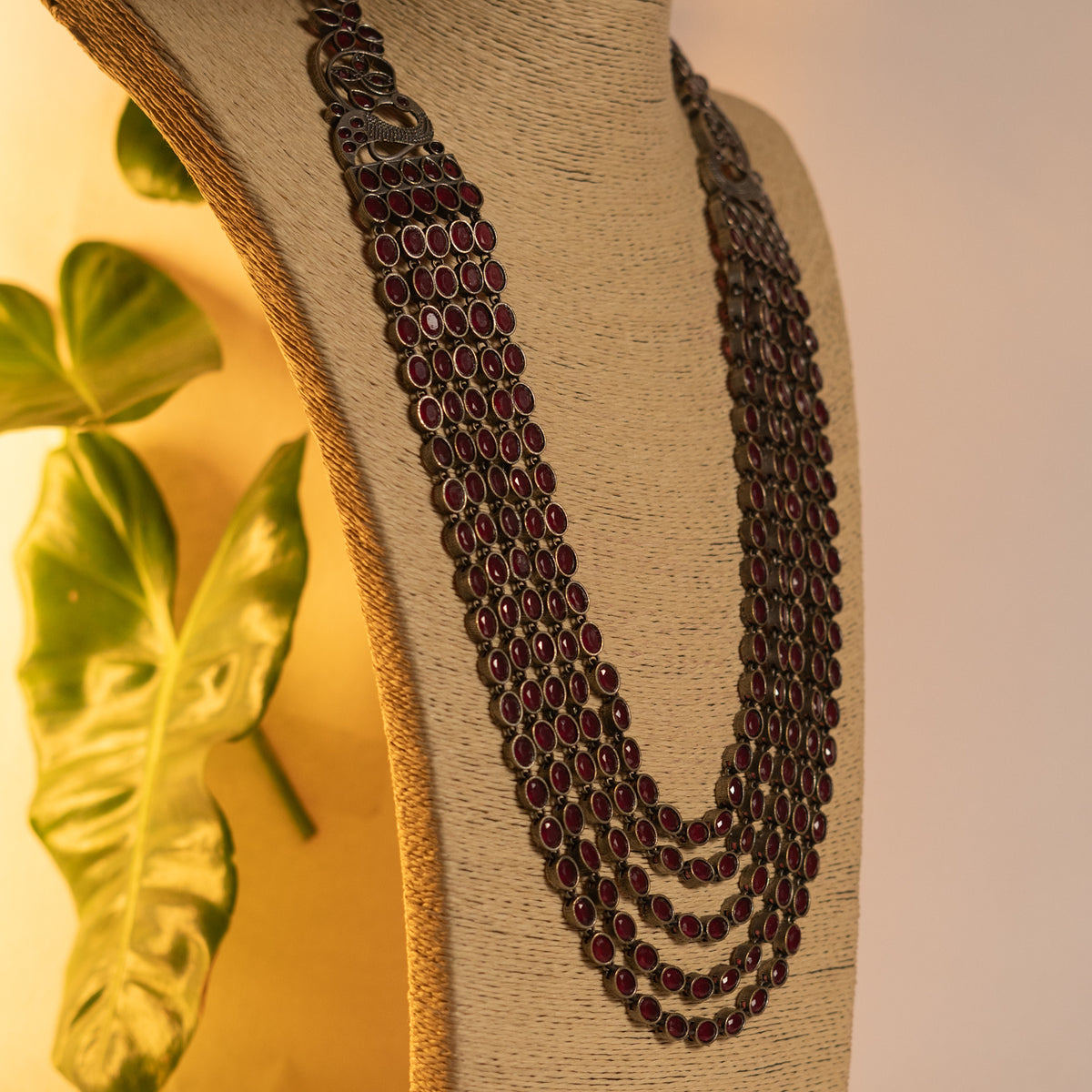 KANIHA FAUX SILVER STONE LAYERED RUSTIC FINISH SEMIHANDE NECKLACE WITH EARRINGS NL142