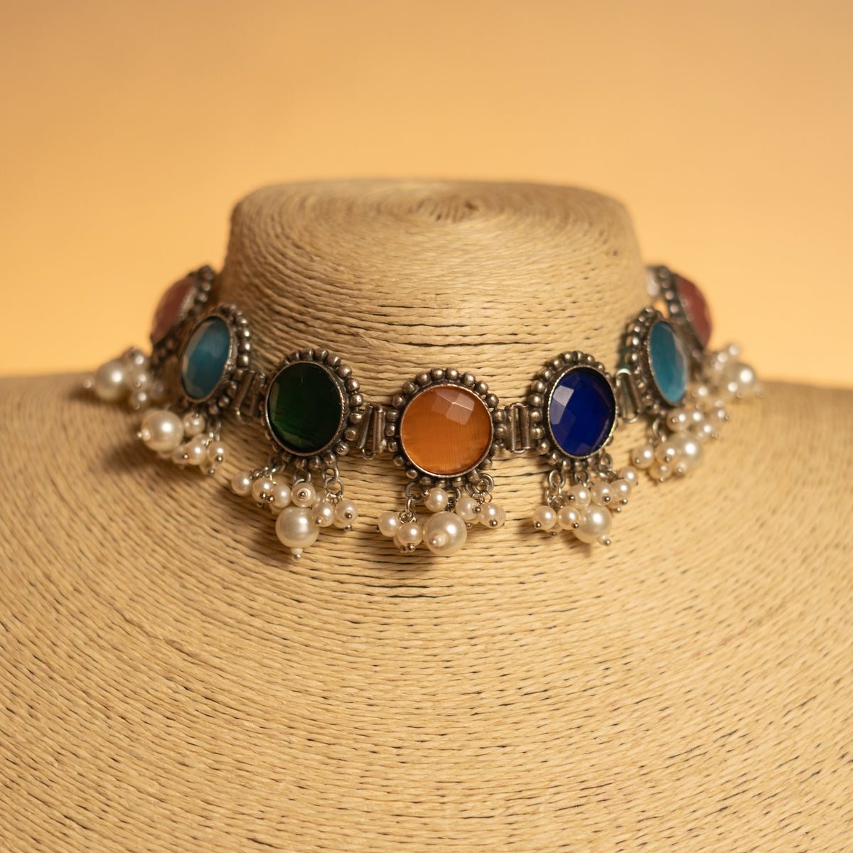 VIMAANAH FAUX SILVER BIJOUX PREMIUM AND EXCLUSIVE  SEMI HANDMADE NECKLACE WITH EARRINGS NL124