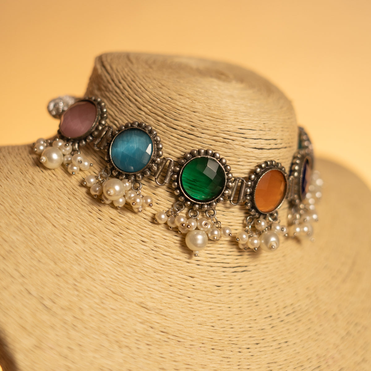 VIMAANAH FAUX SILVER BIJOUX PREMIUM AND EXCLUSIVE  SEMI HANDMADE NECKLACE WITH EARRINGS NL124