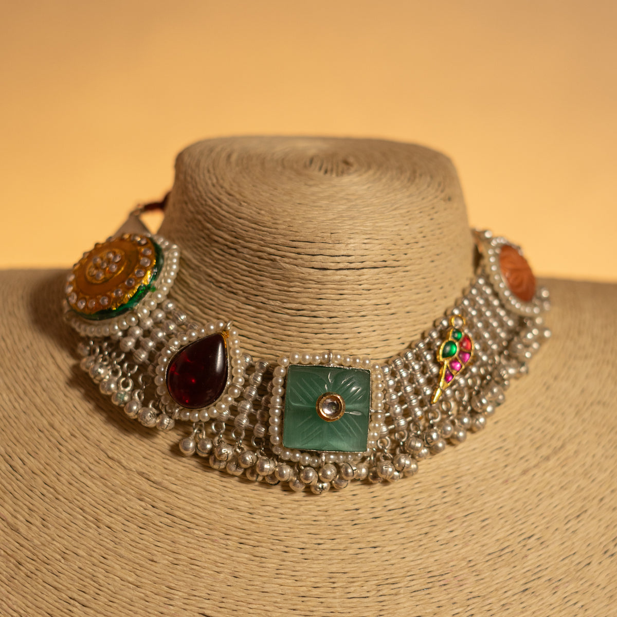 DHAKSHIKA FAUX SILVER MONALISA AND LAC SEMI HANDMADE NECKLACE WITH EARRINGS NL125