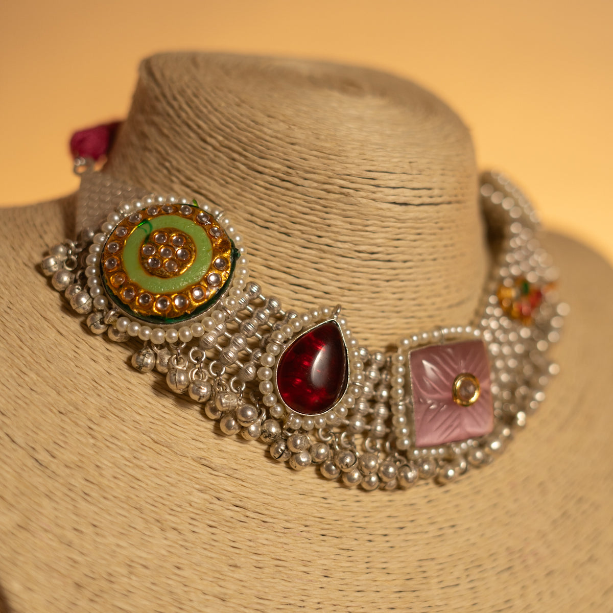 DHAKSHIKA FAUX SILVER MONALISA AND LAC SEMI HANDMADE NECKLACE WITH EARRINGS NL125