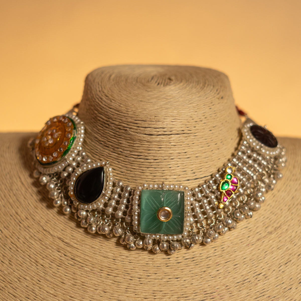 DHAKSHIKA FAUX SILVER MONALISA AND LAC SEMI HANDMADE NECKLACE WITH EARRINGS NL125