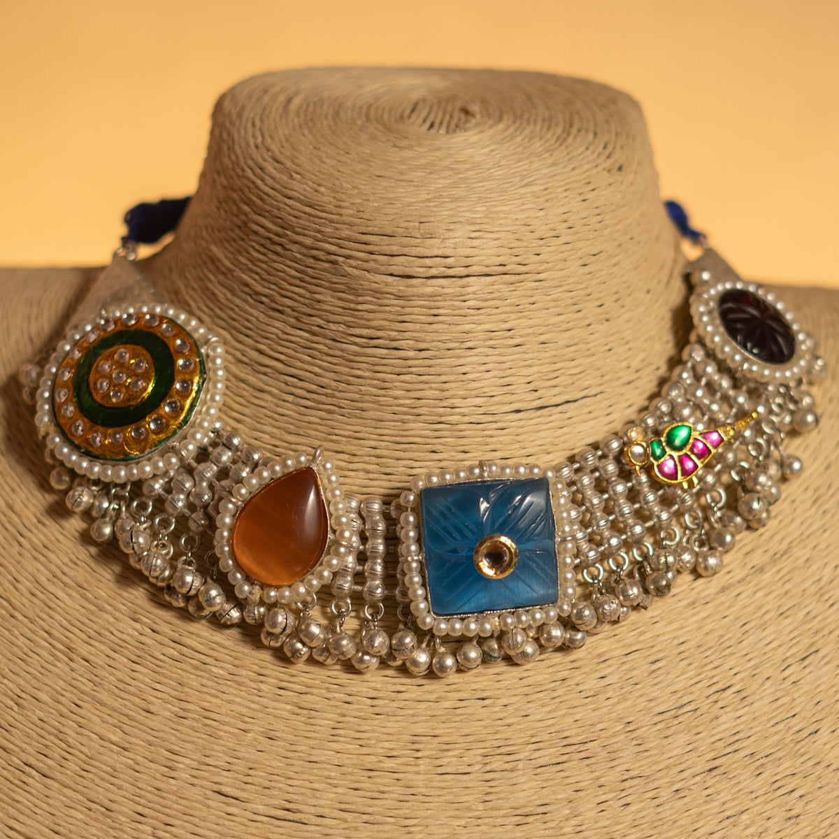 DHAKSHIKA FAUX SILVER MONALISA AND LAC SEMI HANDMADE NECKLACE WITH EARRINGS NL125