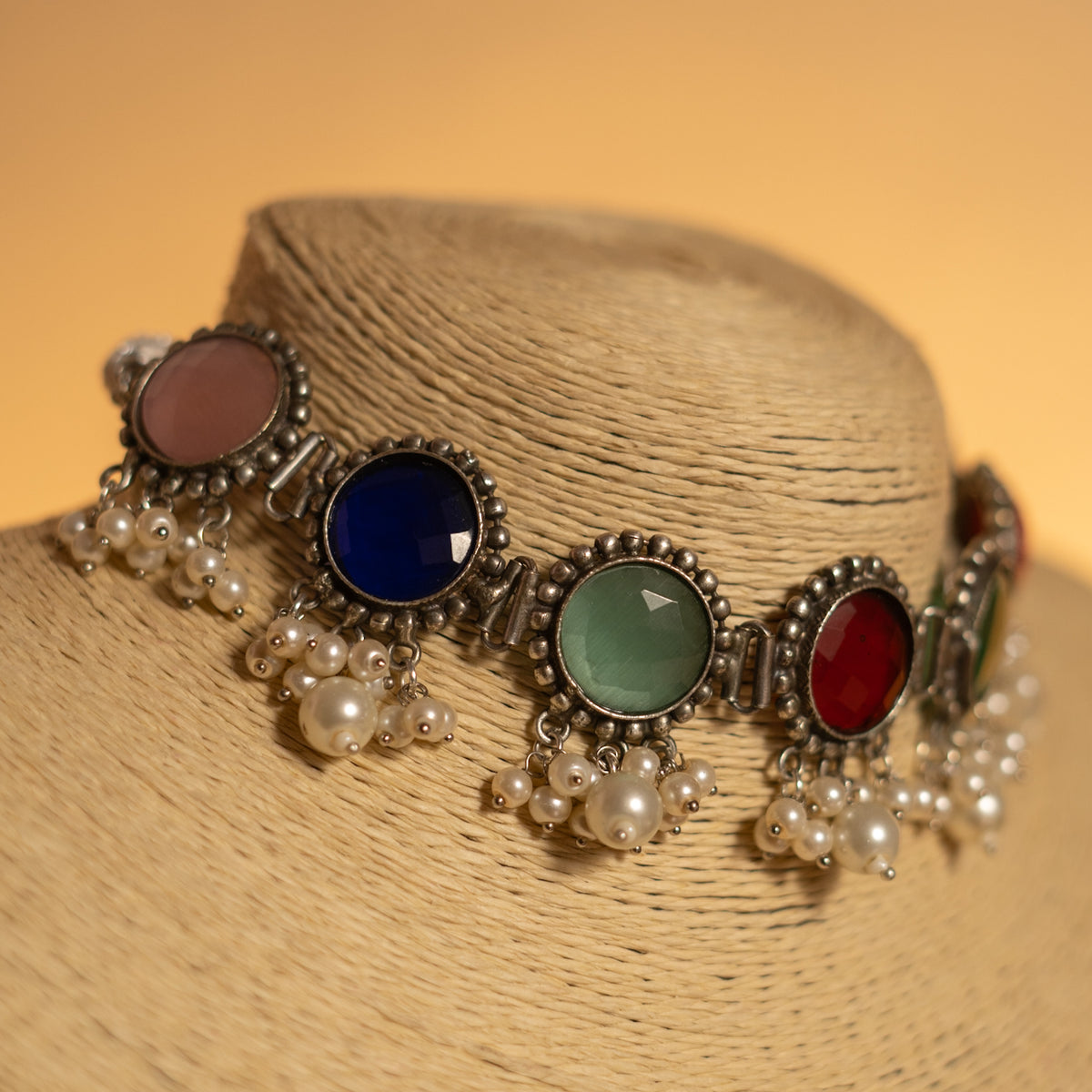 VIMAANAH FAUX SILVER BIJOUX PREMIUM AND EXCLUSIVE  SEMI HANDMADE NECKLACE WITH EARRINGS NL124