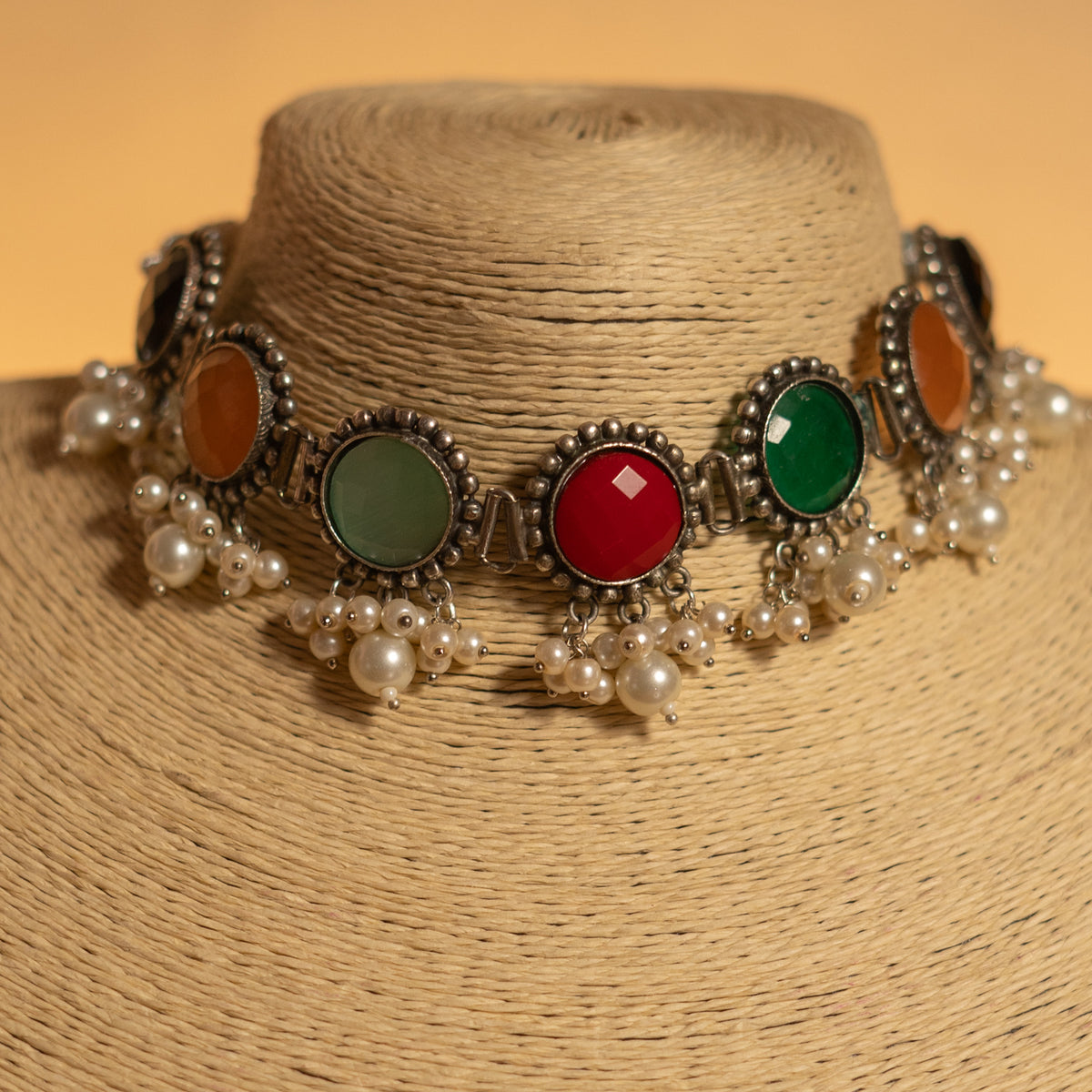 VIMAANAH FAUX SILVER BIJOUX PREMIUM AND EXCLUSIVE  SEMI HANDMADE NECKLACE WITH EARRINGS NL124