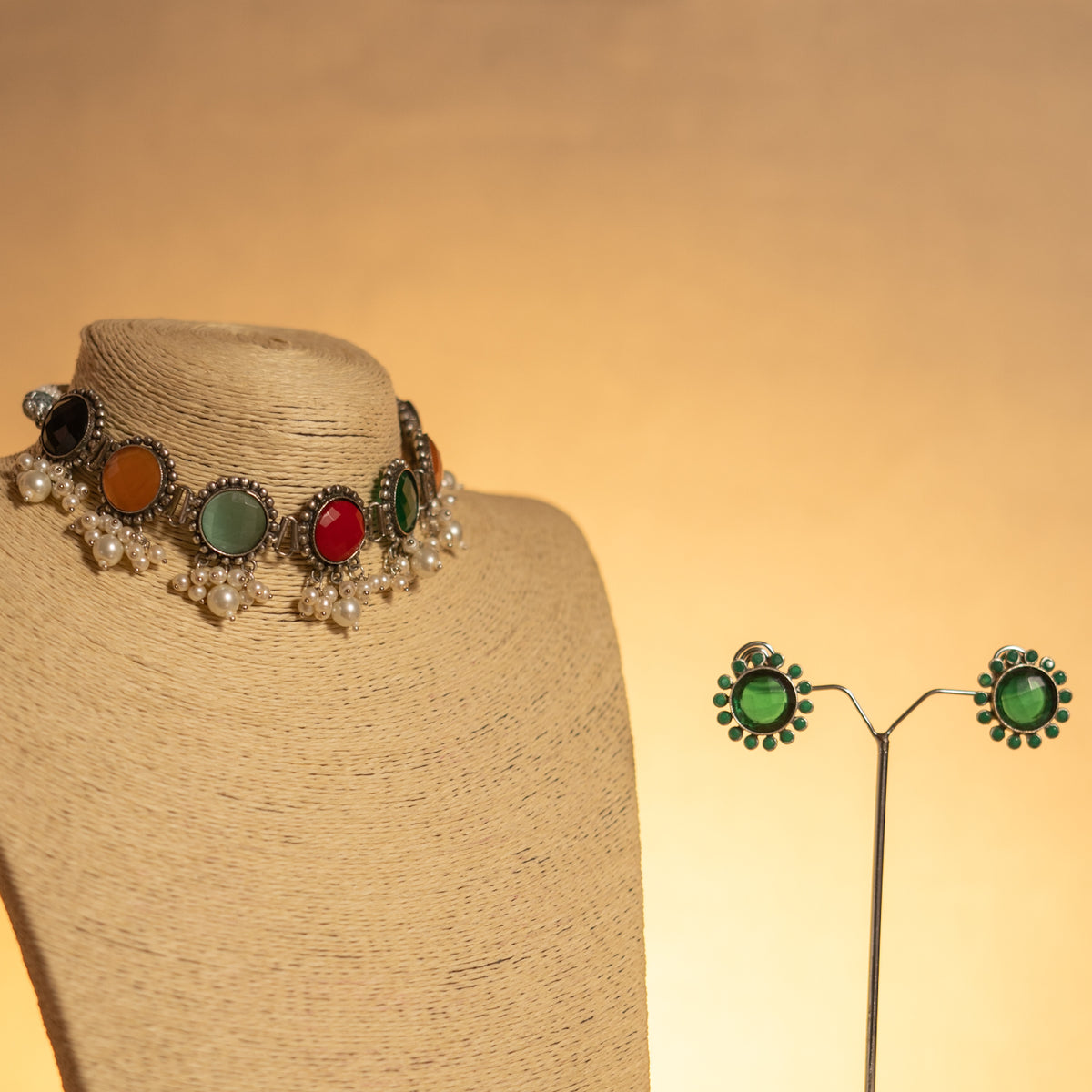 VIMAANAH FAUX SILVER BIJOUX PREMIUM AND EXCLUSIVE  SEMI HANDMADE NECKLACE WITH EARRINGS NL124