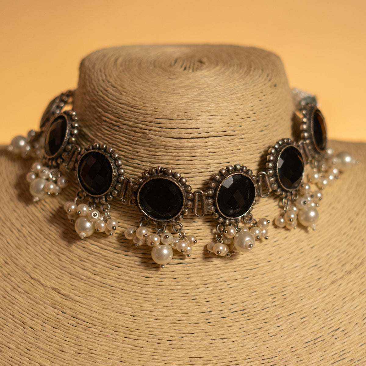 VIMAANAH FAUX SILVER BIJOUX PREMIUM AND EXCLUSIVE  SEMI HANDMADE NECKLACE WITH EARRINGS NL124