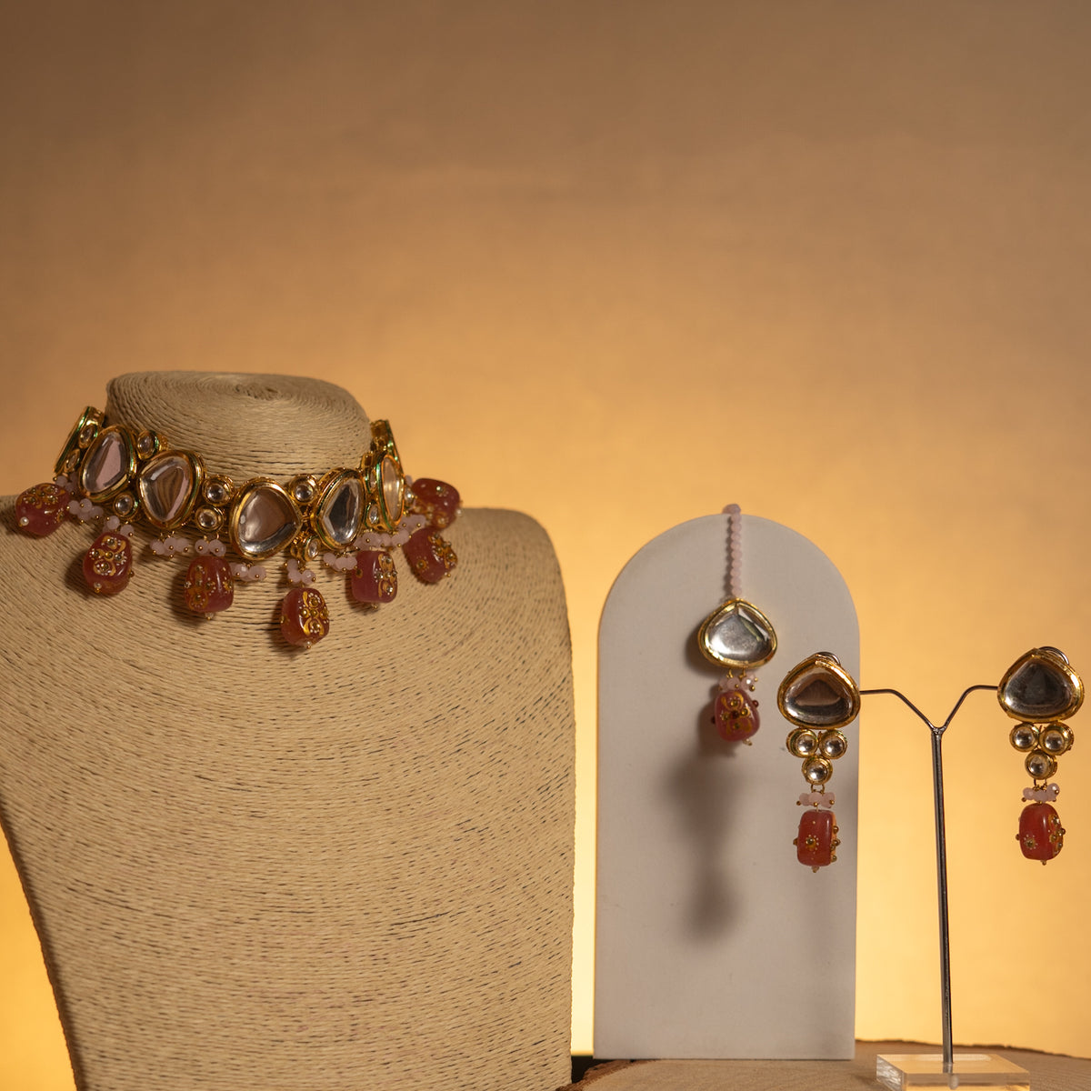 VIHAYA KUNDAN AND HAIN PAINTED BEADS HANDMADE NECKPIECE NECKLACE NL57