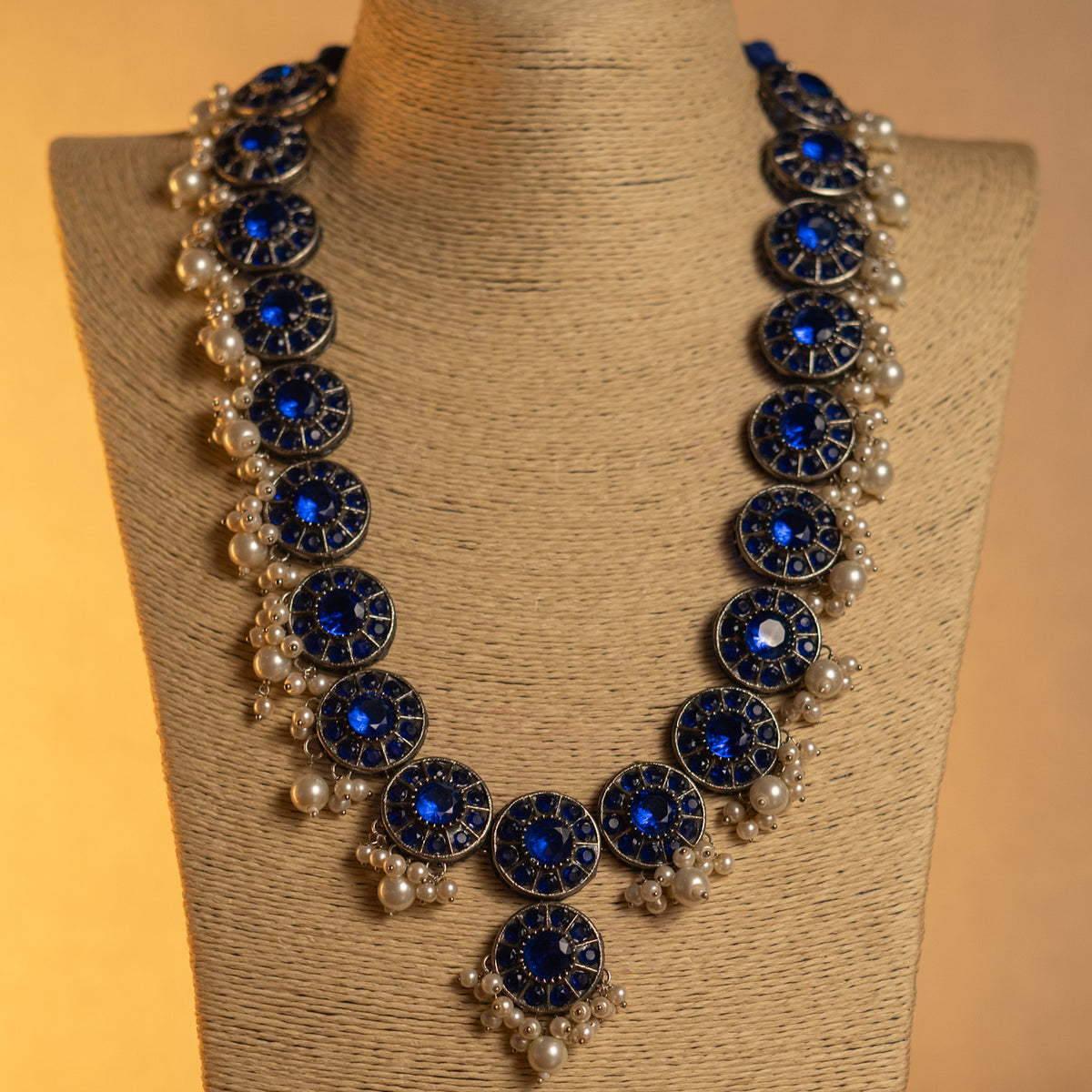 VINAYA FAUX SILVER BIJOUX PREMIUM AND EXCLUSIVE SEMI HANDMADE NECKLACE WITH EARRINGS NL136