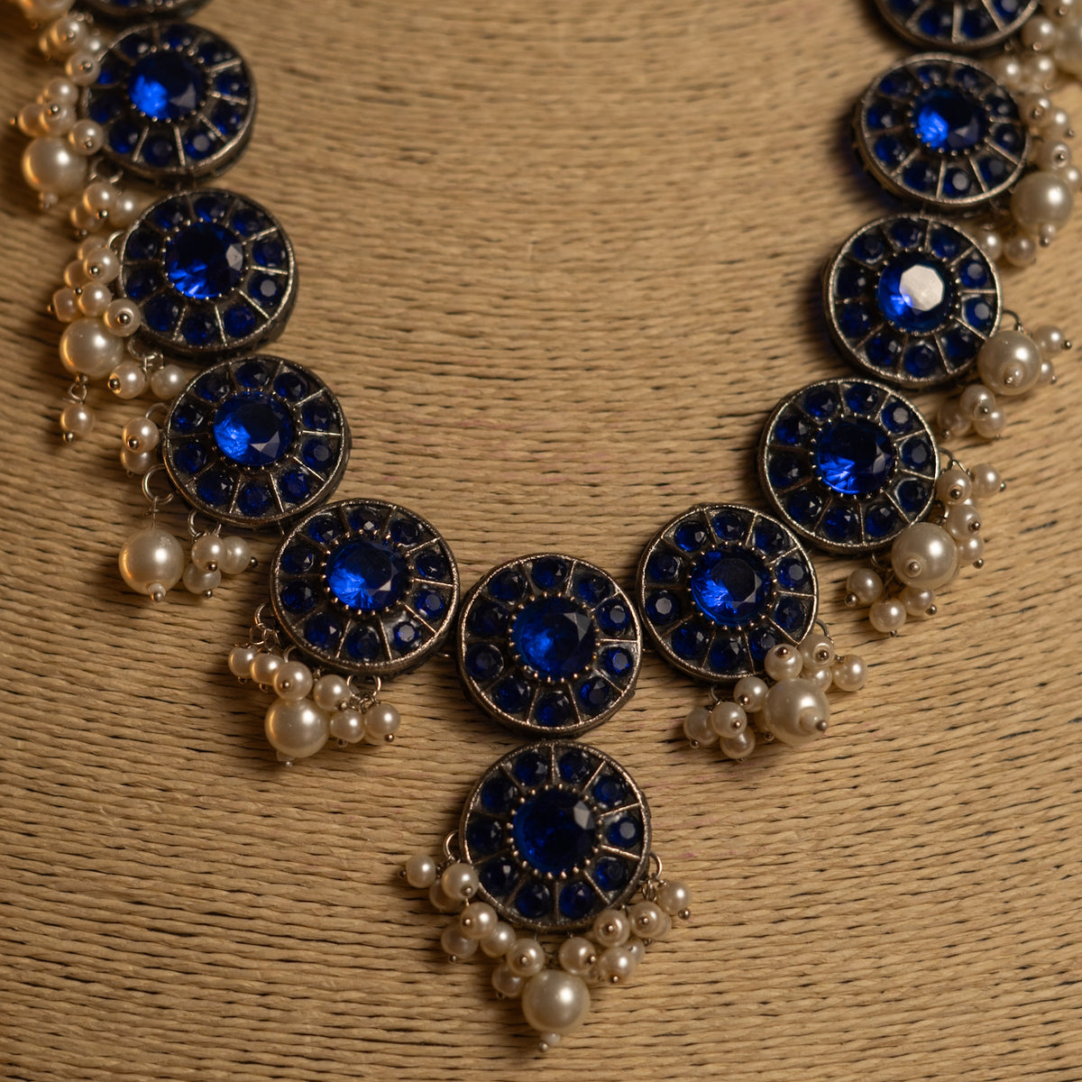 VINAYA FAUX SILVER BIJOUX PREMIUM AND EXCLUSIVE SEMI HANDMADE NECKLACE WITH EARRINGS NL136