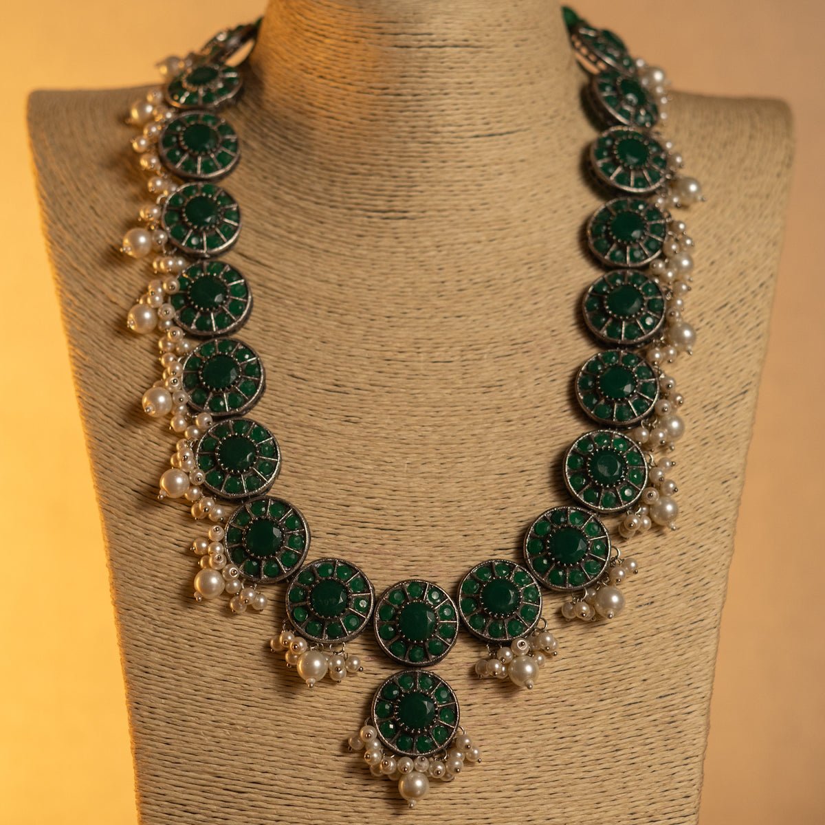 VINAYA FAUX SILVER BIJOUX PREMIUM AND EXCLUSIVE SEMI HANDMADE NECKLACE WITH EARRINGS NL136