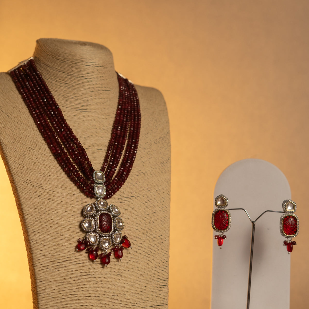 KUNDHAVAI CLASSIC LAYERED ONEX HANDMADE NECKLACE NL50