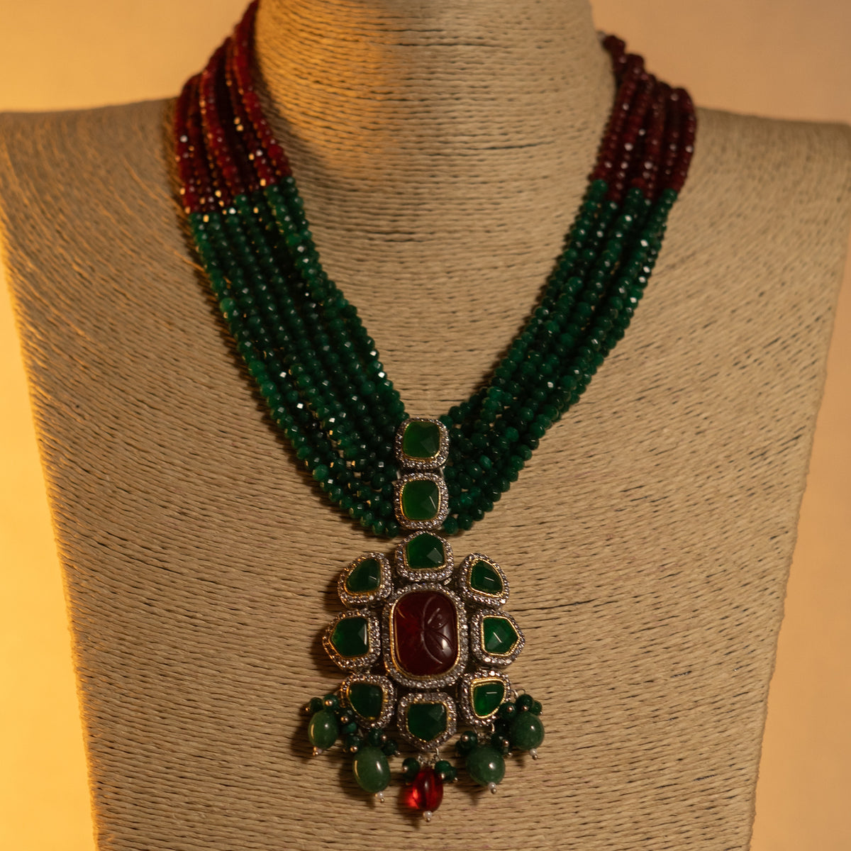 KUNDHAVAI CLASSIC LAYERED ONEX HANDMADE NECKLACE NL50