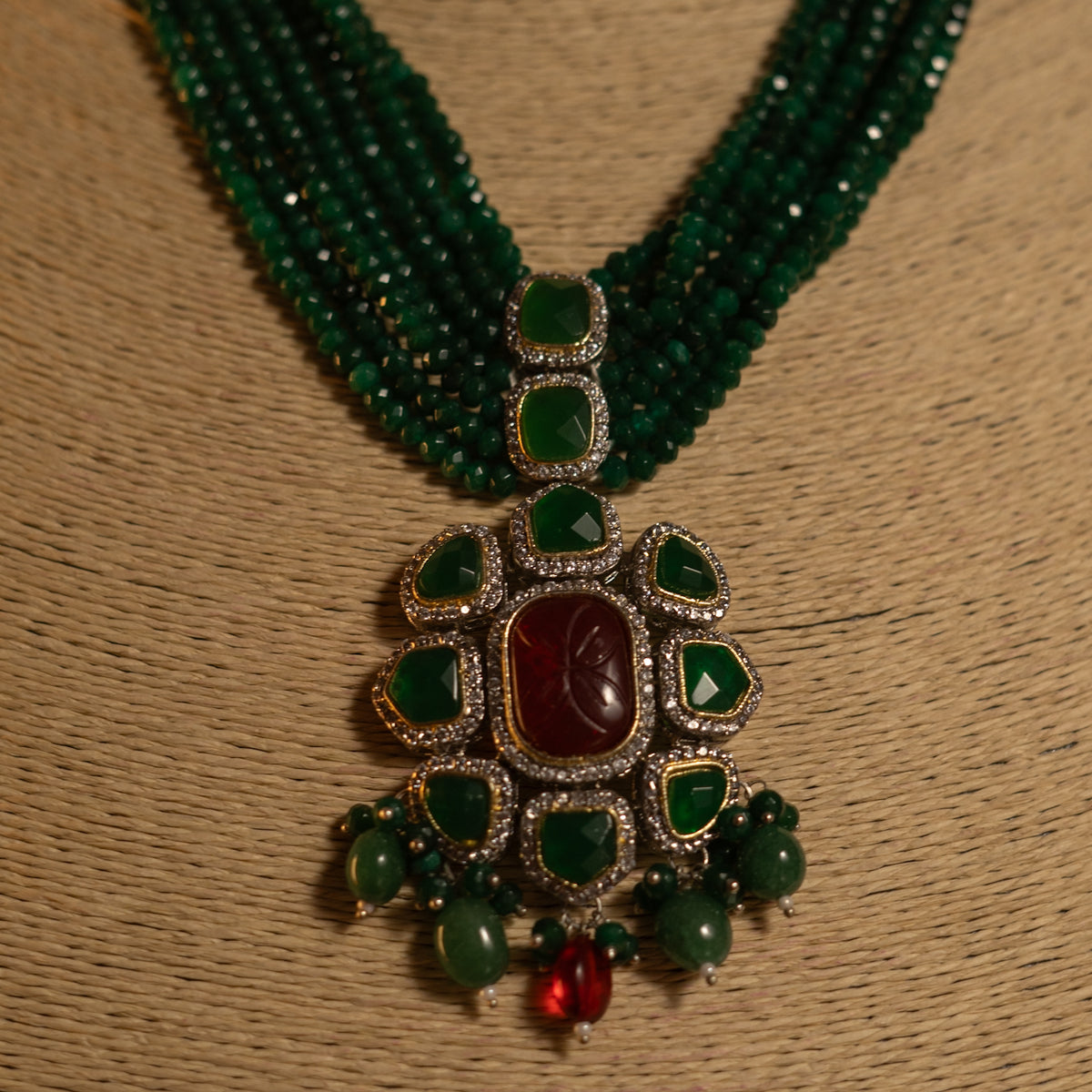 KUNDHAVAI CLASSIC LAYERED ONEX HANDMADE NECKLACE NL50