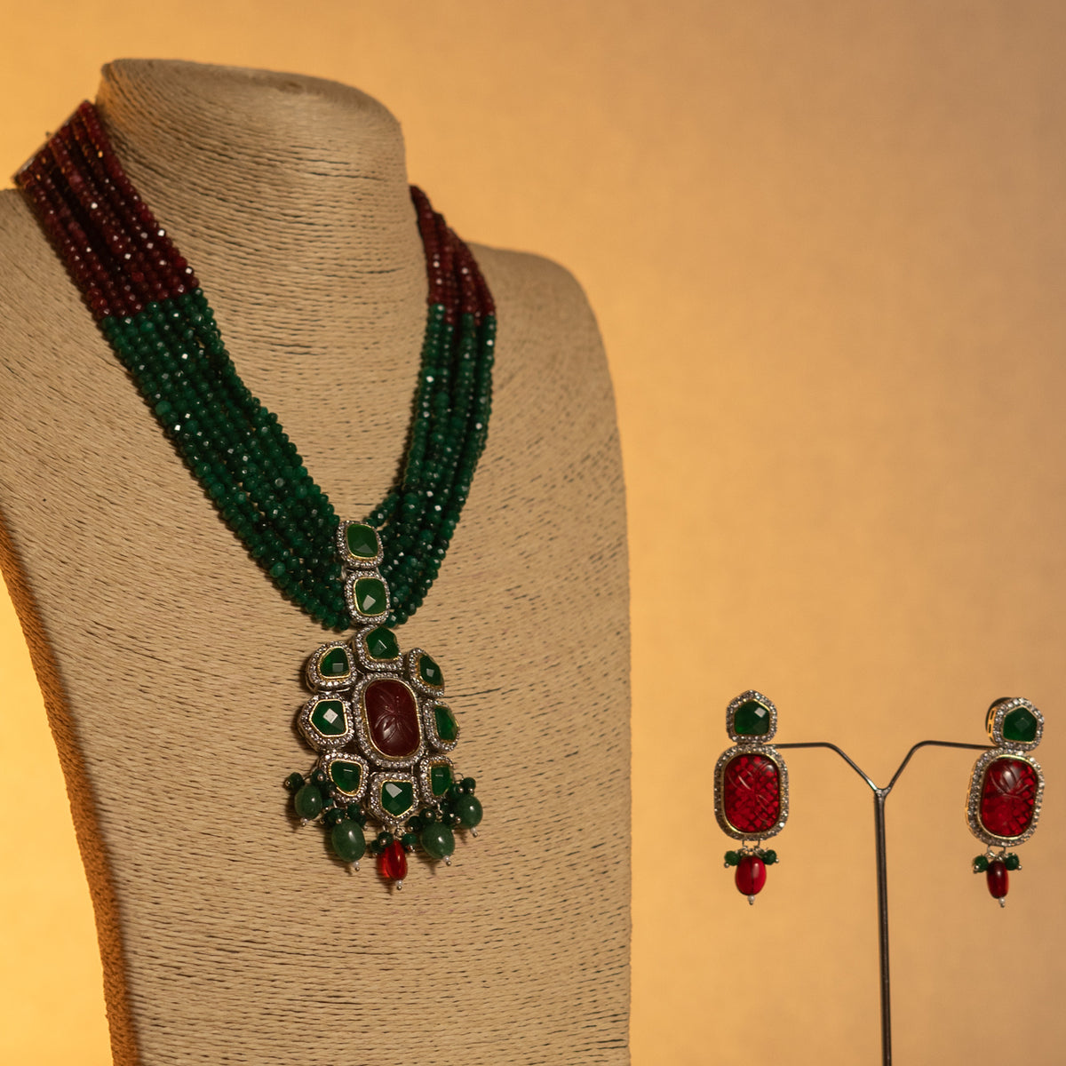 KUNDHAVAI CLASSIC LAYERED ONEX HANDMADE NECKLACE NL50