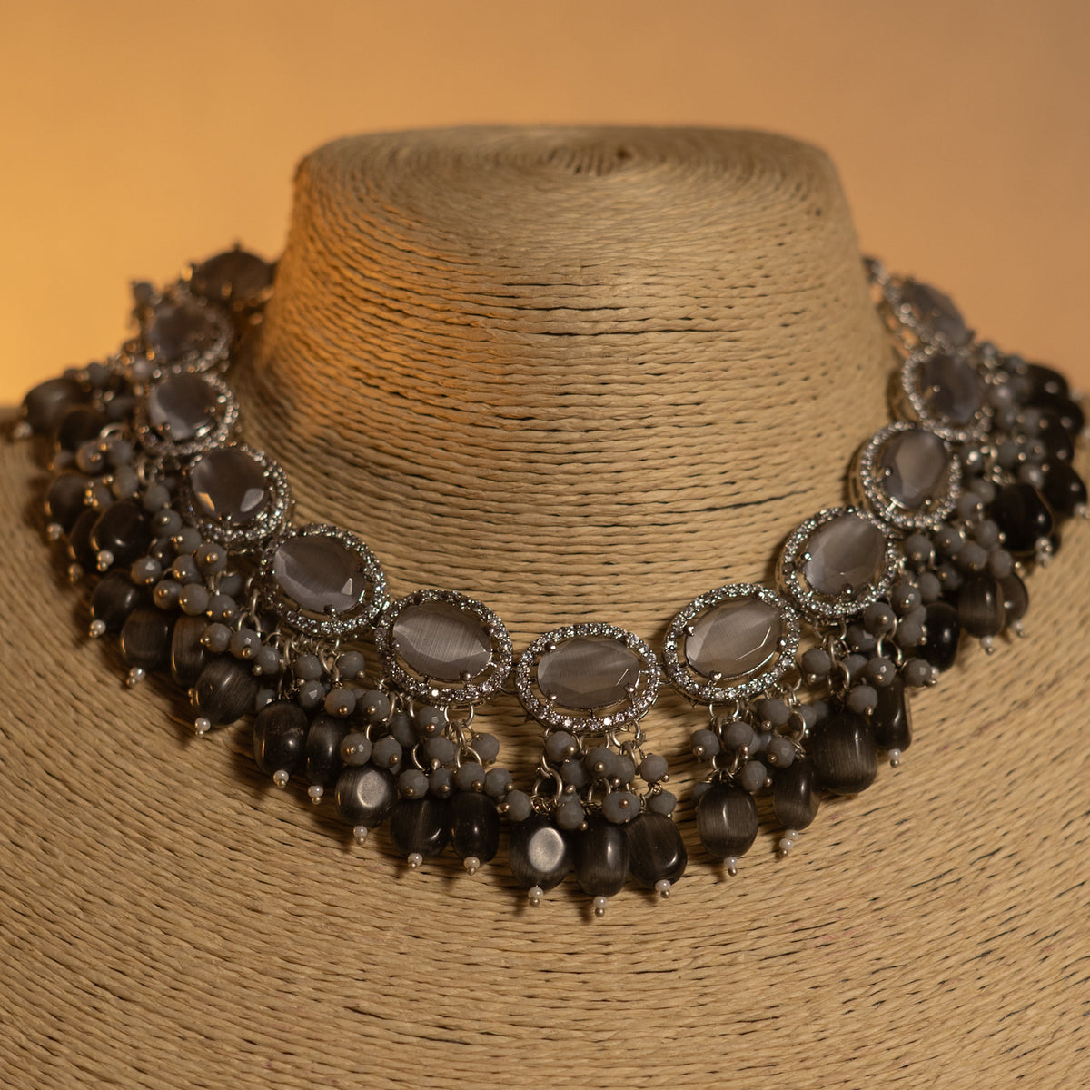 TINA DOLLY SPLENDOUR VICTORIAN SEMI HANDMADE NECKLACE NL49