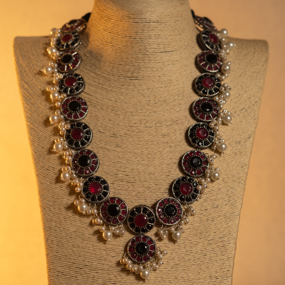 VINAYA FAUX SILVER BIJOUX PREMIUM AND EXCLUSIVE SEMI HANDMADE NECKLACE WITH EARRINGS NL136