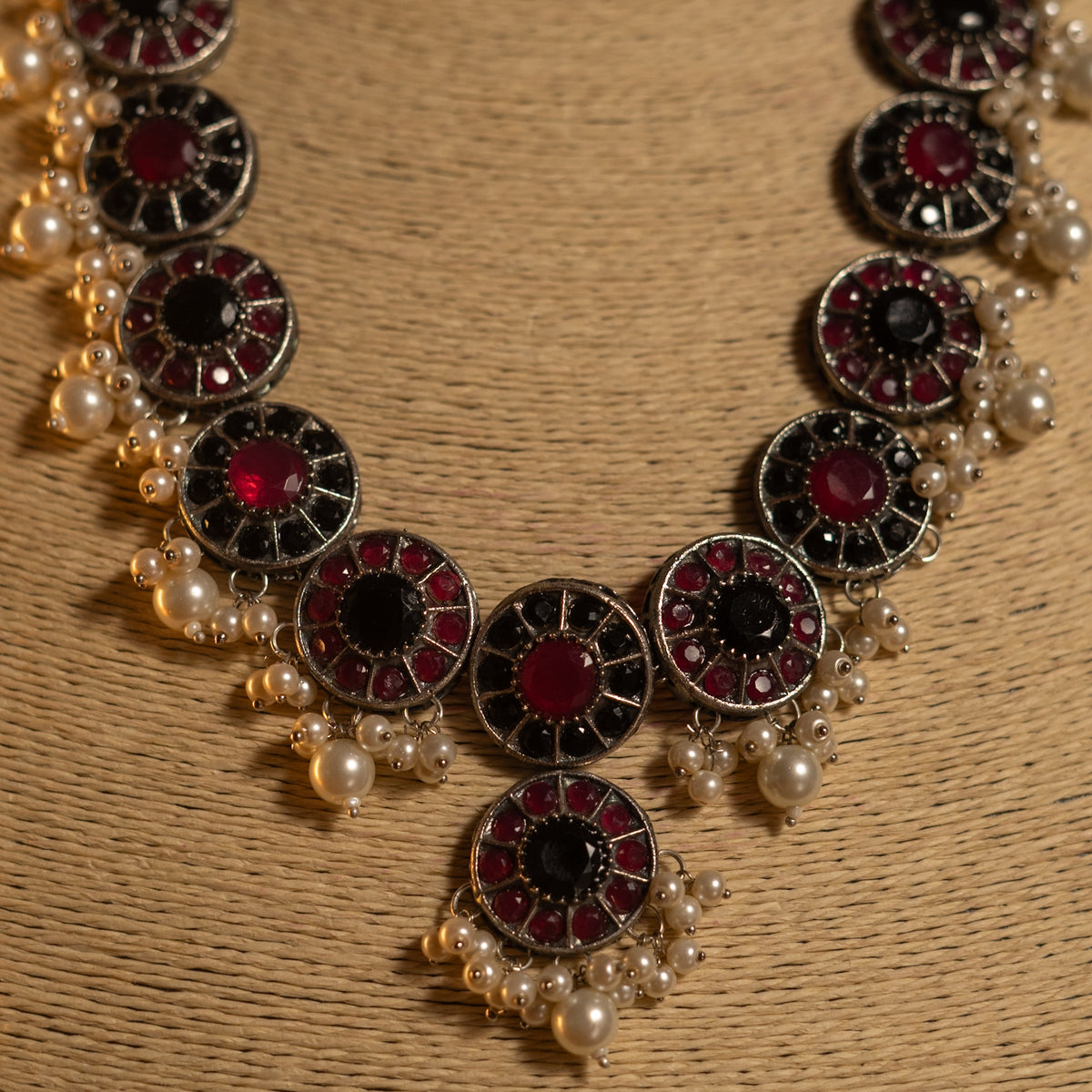 VINAYA FAUX SILVER BIJOUX PREMIUM AND EXCLUSIVE SEMI HANDMADE NECKLACE WITH EARRINGS NL136