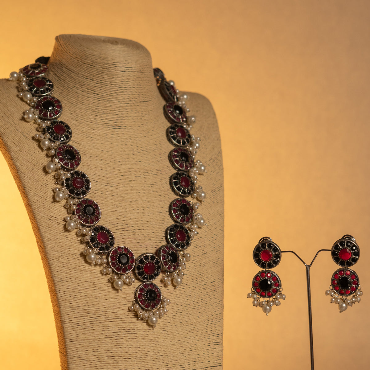 VINAYA FAUX SILVER BIJOUX PREMIUM AND EXCLUSIVE SEMI HANDMADE NECKLACE WITH EARRINGS NL136