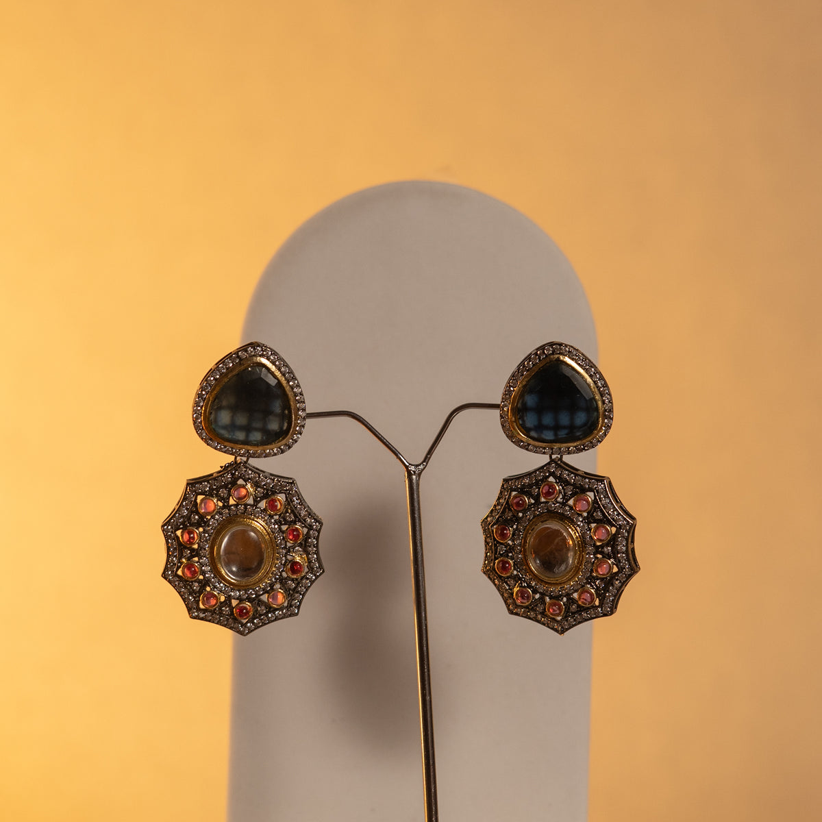 RAKSHINI CLASSIC LAYERED ONEX HANDMADE NECKLACE NL51