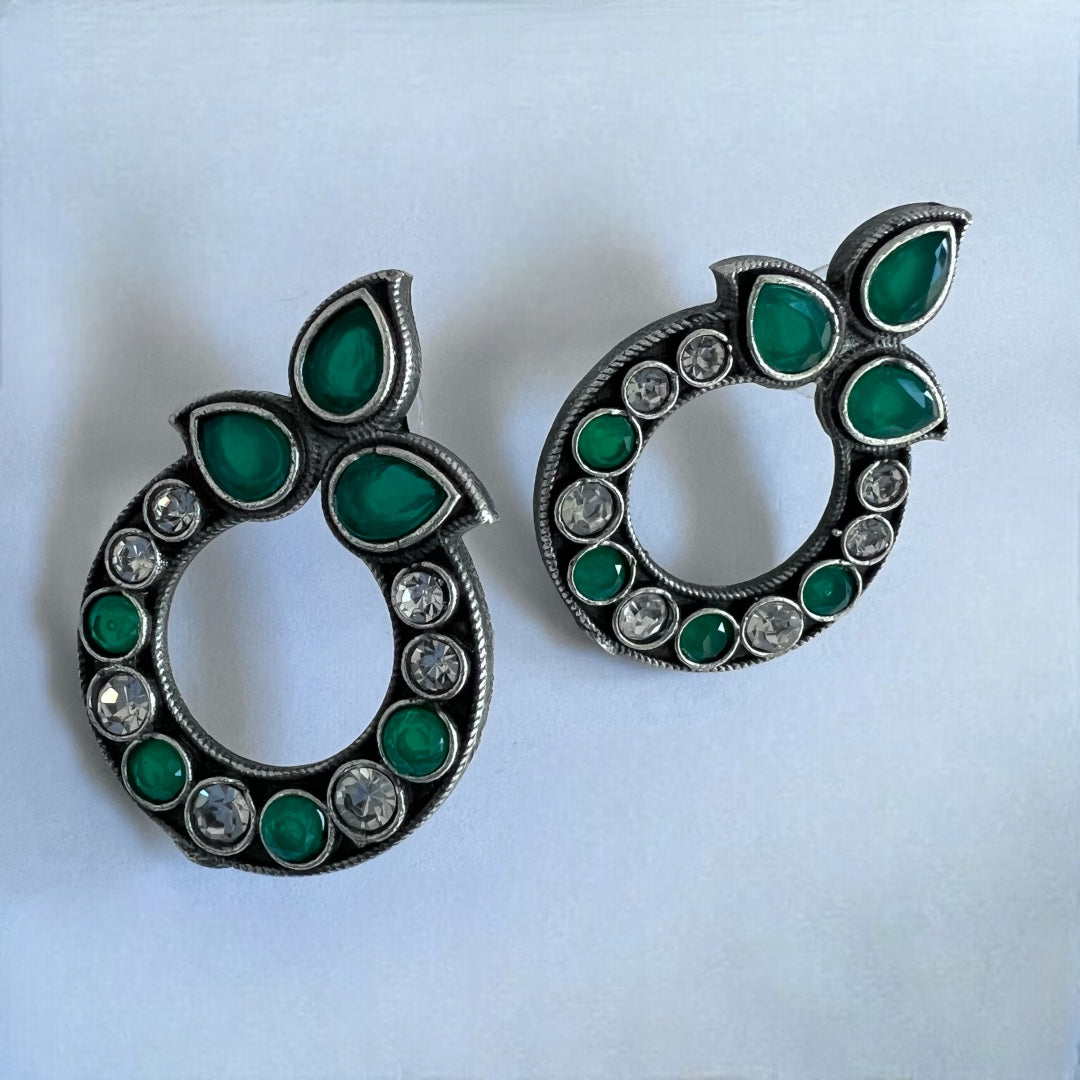 TIE CIRCLET AD STONES SILVER LOOK ALIKE SEMI-HANDMADE STUD ER194