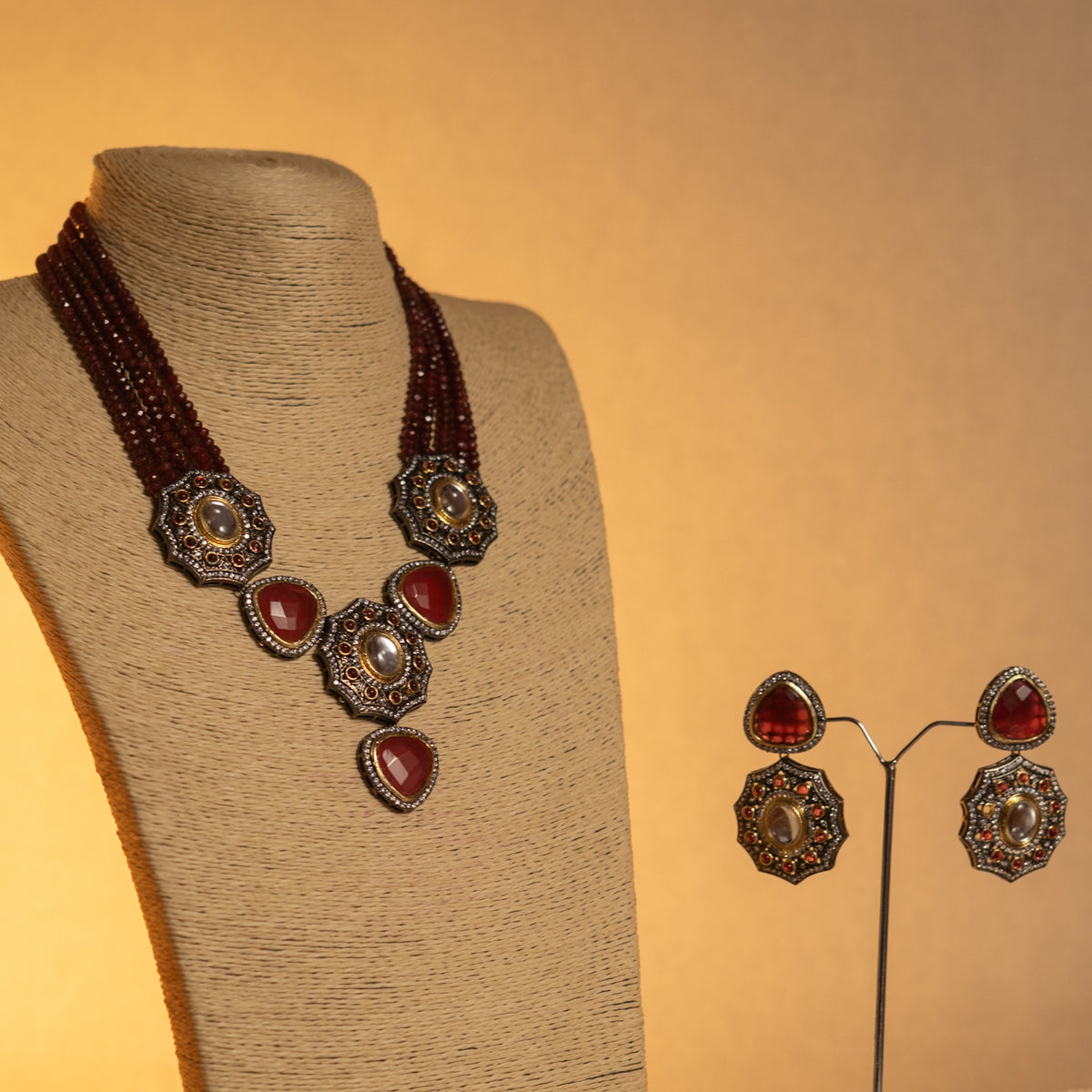 RAKSHINI CLASSIC LAYERED ONEX HANDMADE NECKLACE NL51